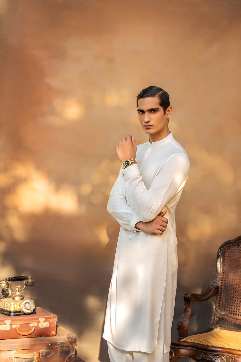 Ivory Textured Khaddar Shalwar Kameez (2-Piece) - Image 4