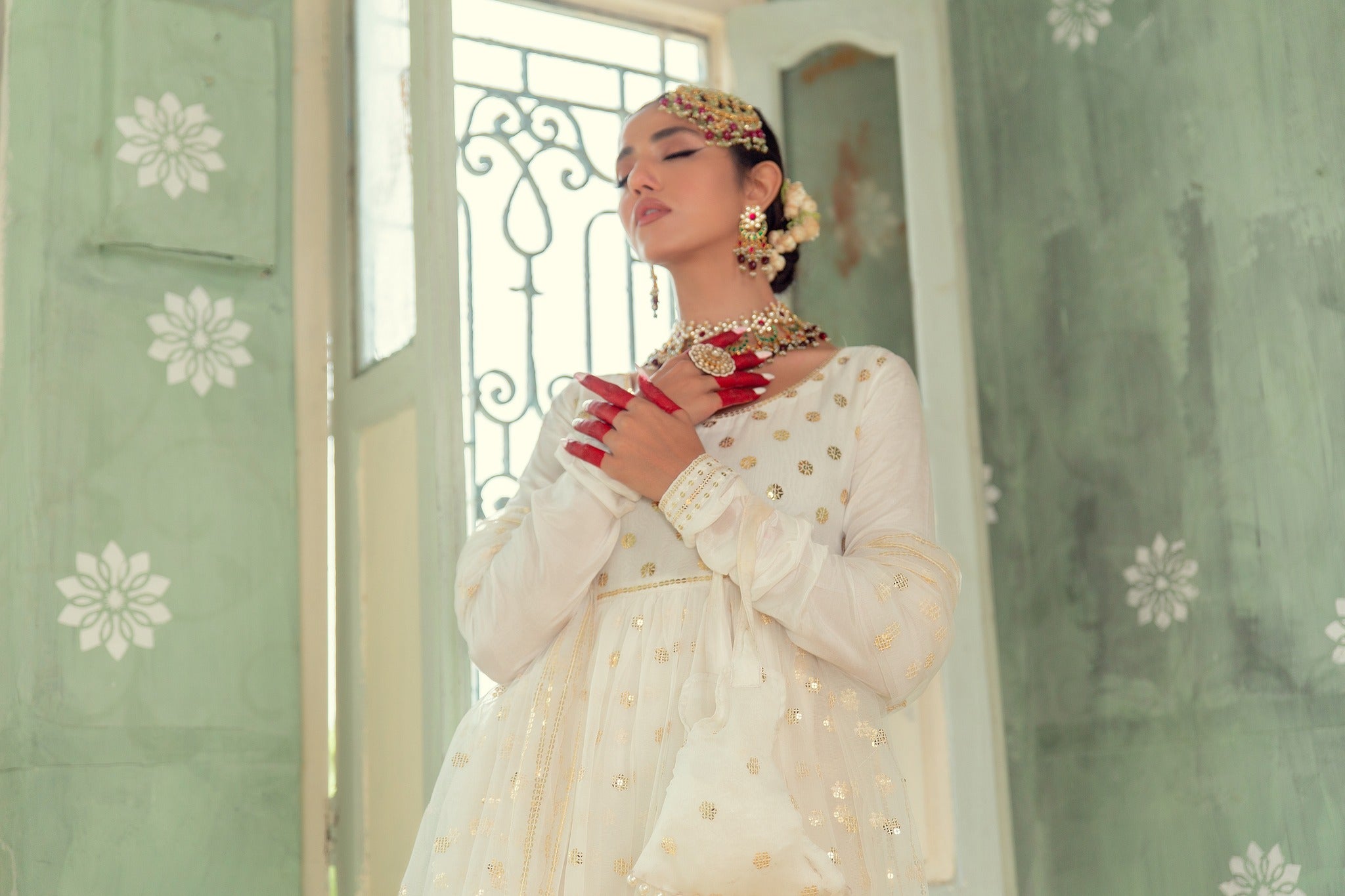 Ivory Sequin Embroidered Chiffon Pishwas (3-Piece) - Image 3