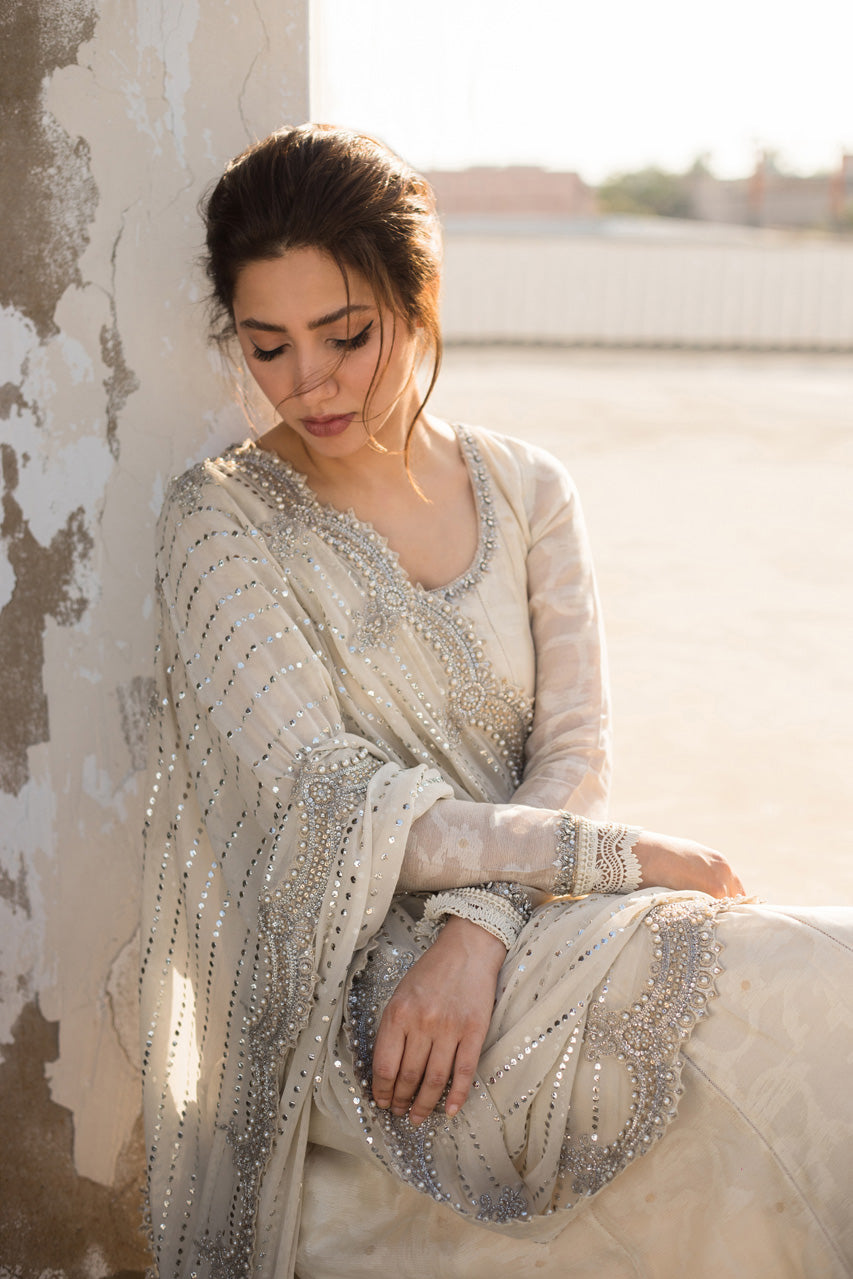 Ivory Kamdaani Cotton Net Pishwas (2-Piece) - Image 1