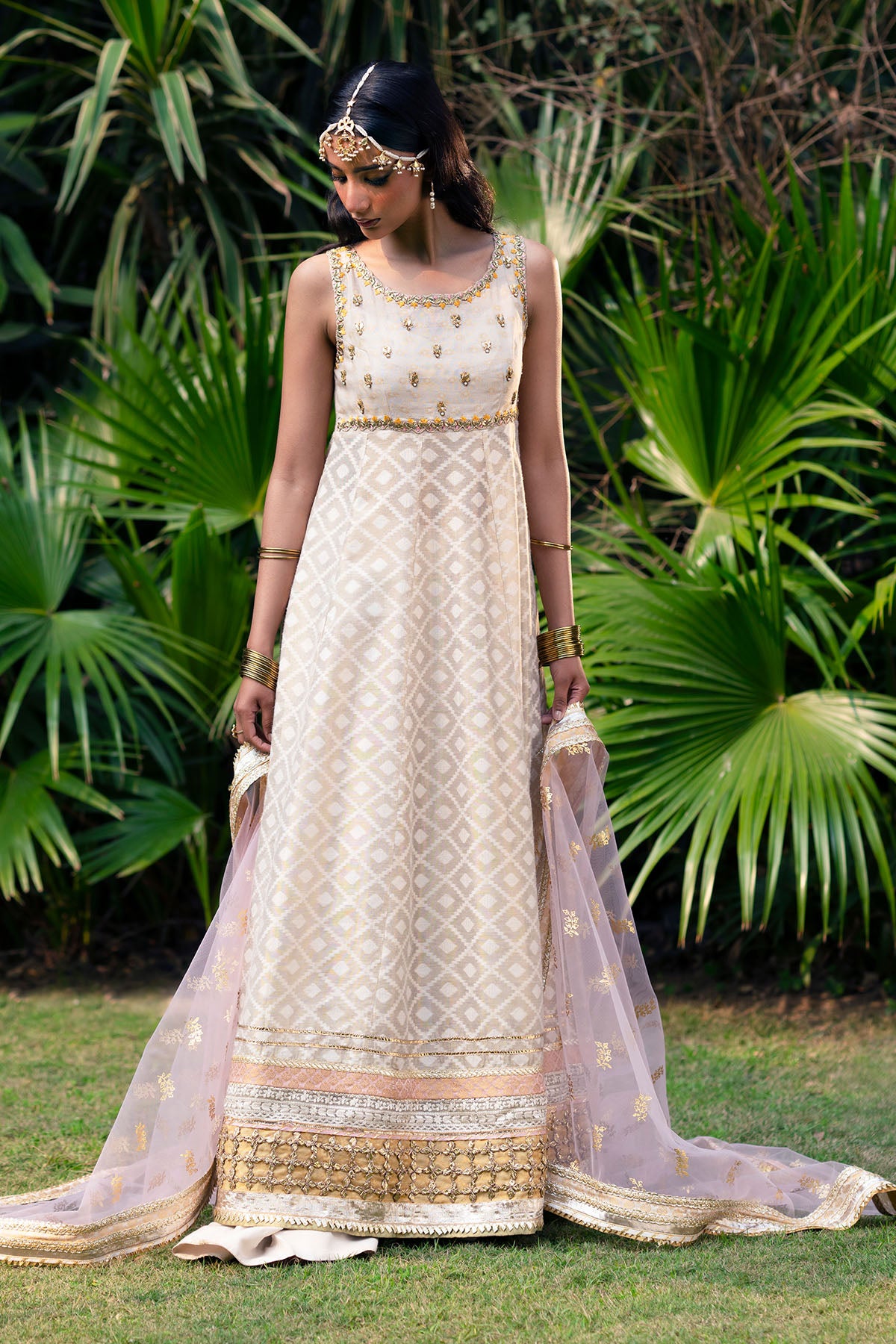 Pakistani Off-White Embroidered Cotton Self-Zarri Net Pishwas (3-Piece) - Image 4