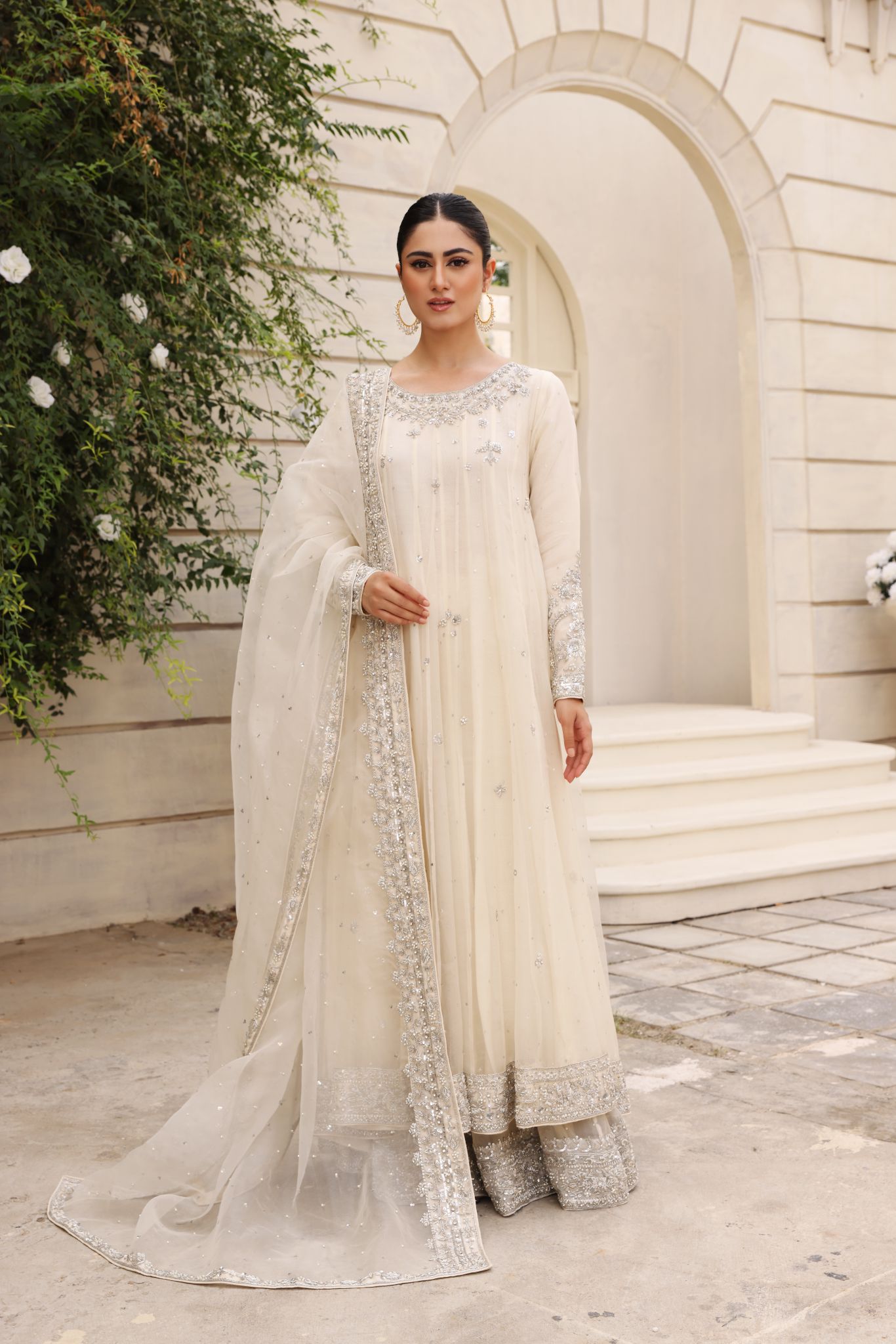 Pakistani Ivory Silver Embellished Cotton Net Pishwas (3-Piece) - Image 3