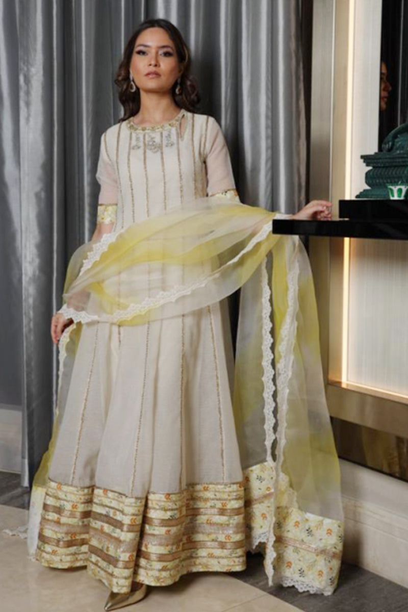 Pakistani Ivory Gota Embellished Cotton Organza Pishwas (2-Piece) - Image 1