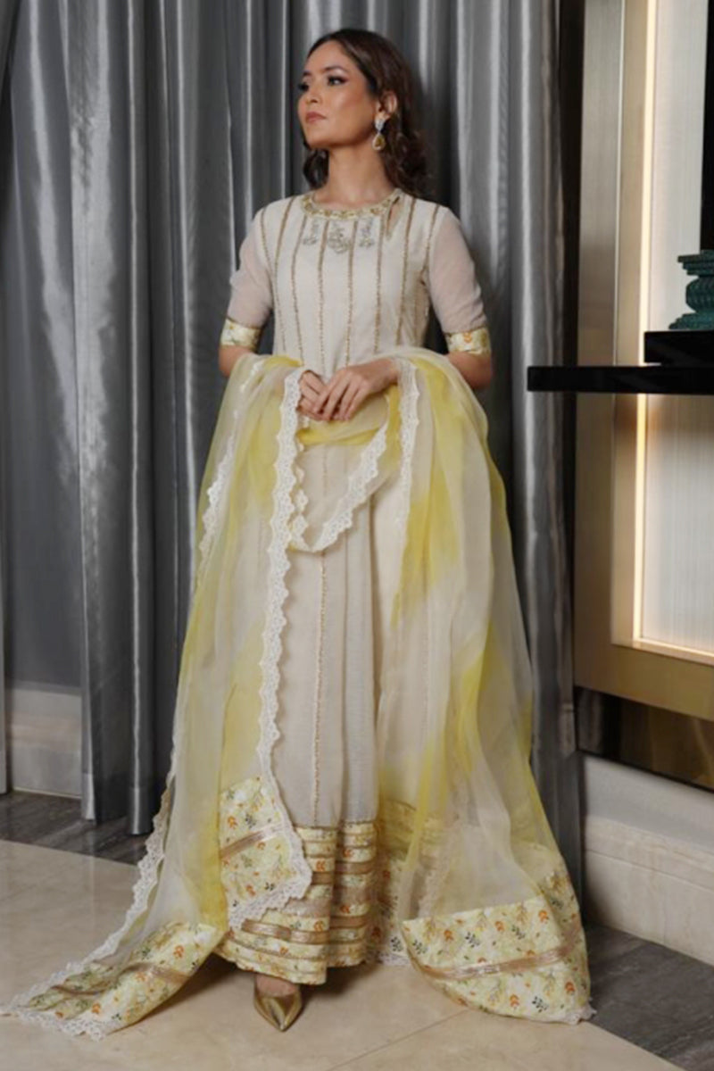 Pakistani Ivory Gota Embellished Cotton Organza Pishwas (2-Piece) - Image 7