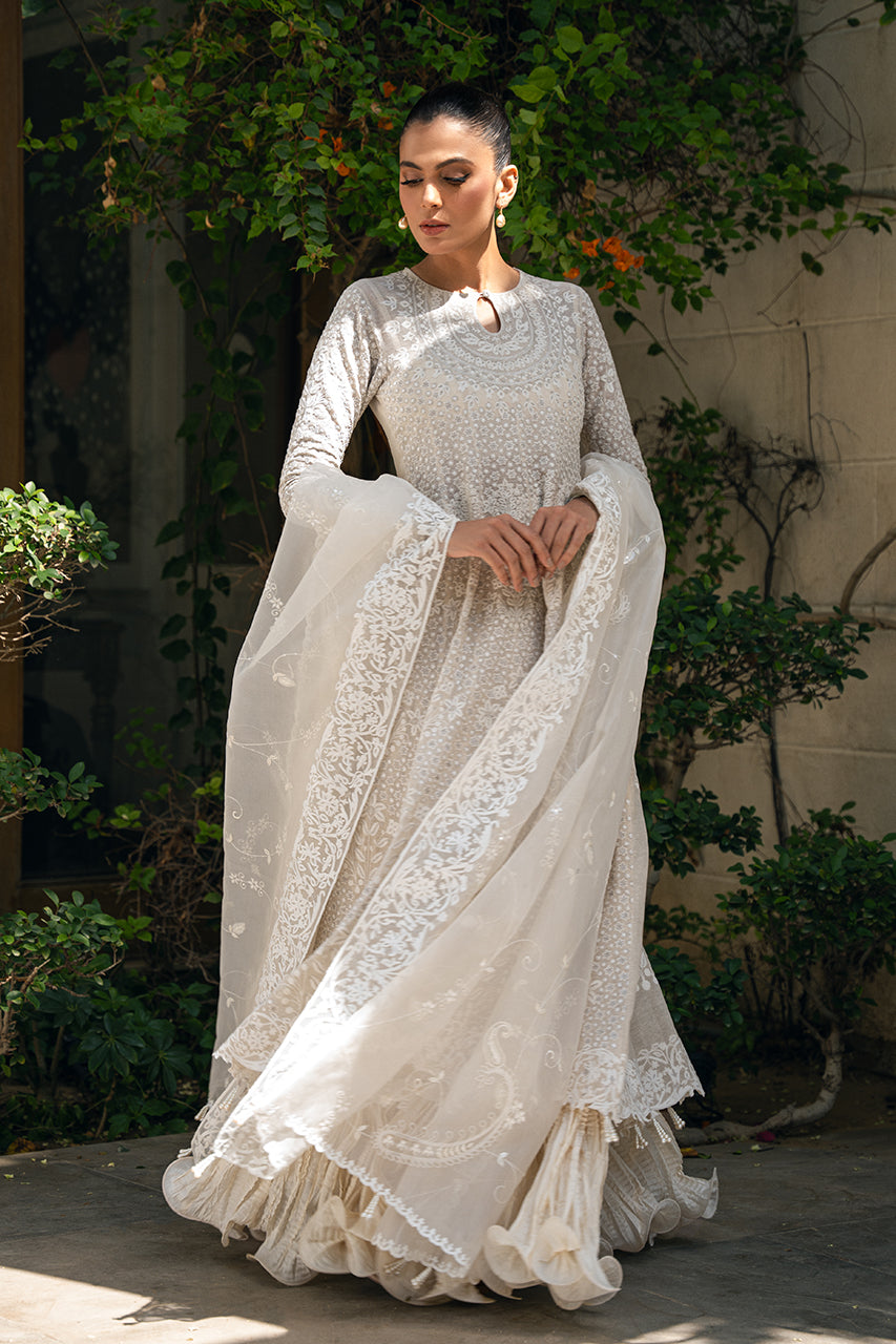 Pakistani Ivory Aari Embroidered Khaddi Corduroy Pishwas (3-Piece) - Image 3