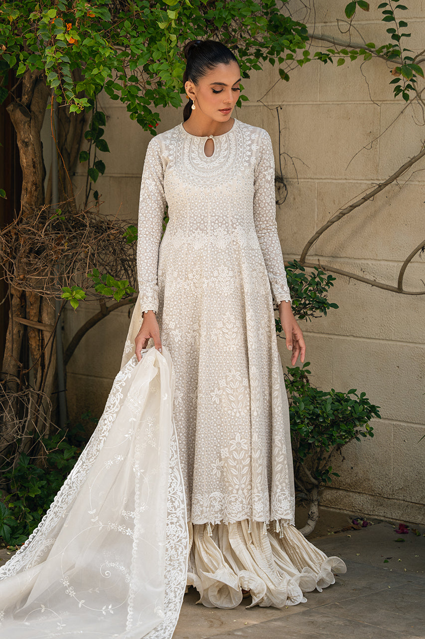 Pakistani Ivory Aari Embroidered Khaddi Corduroy Pishwas (3-Piece) - Image 5