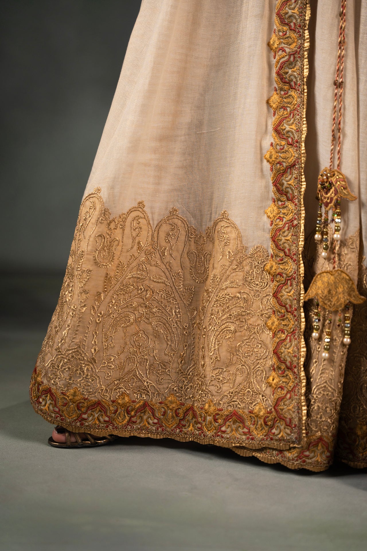 Pakistani Ivory Gold Embroidered Masori Pishwas (3-Piece) - Image 9