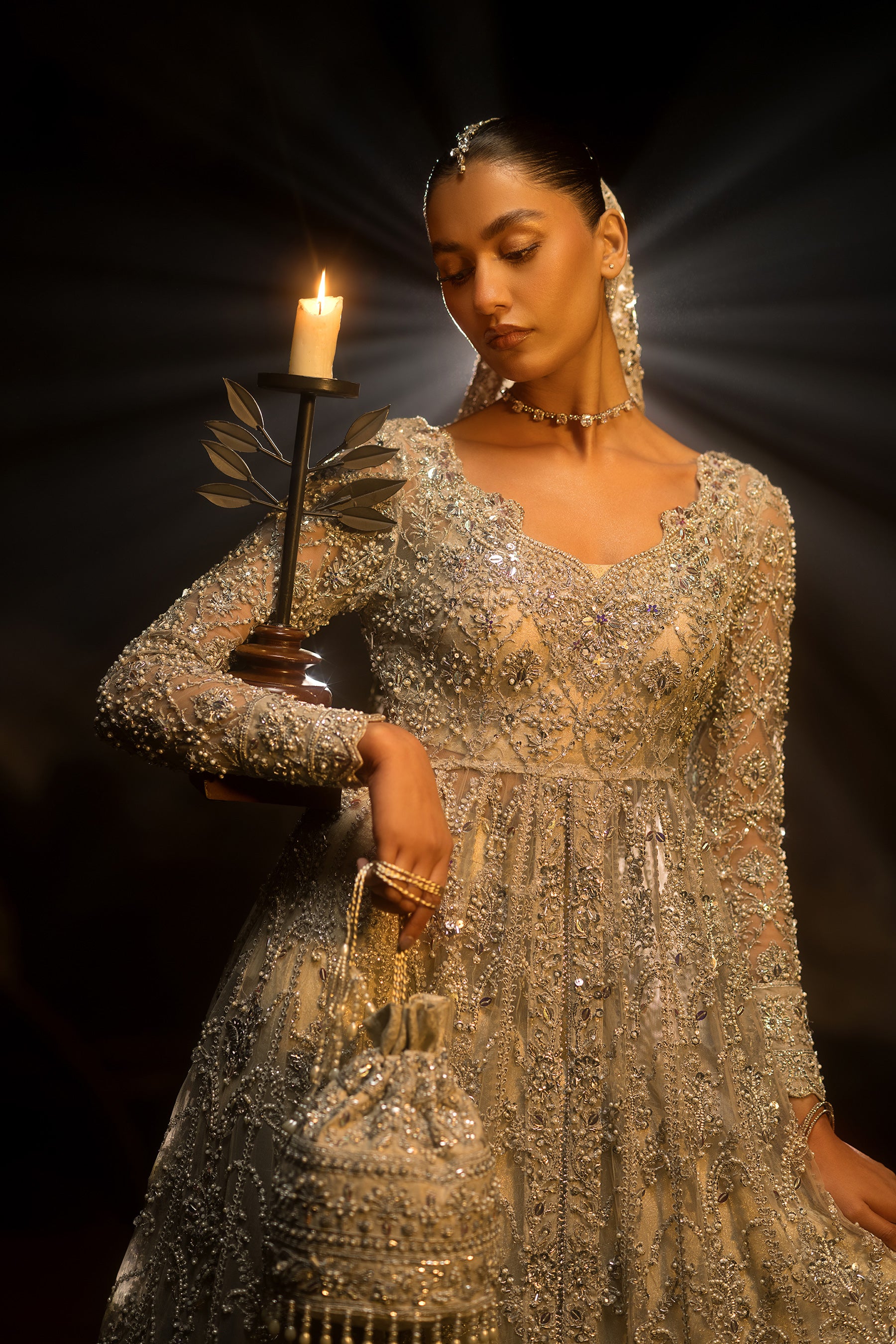 Pakistani Ivory Embellished Net & Jamawar Bridal Pishwas (5-Piece) - Image 5