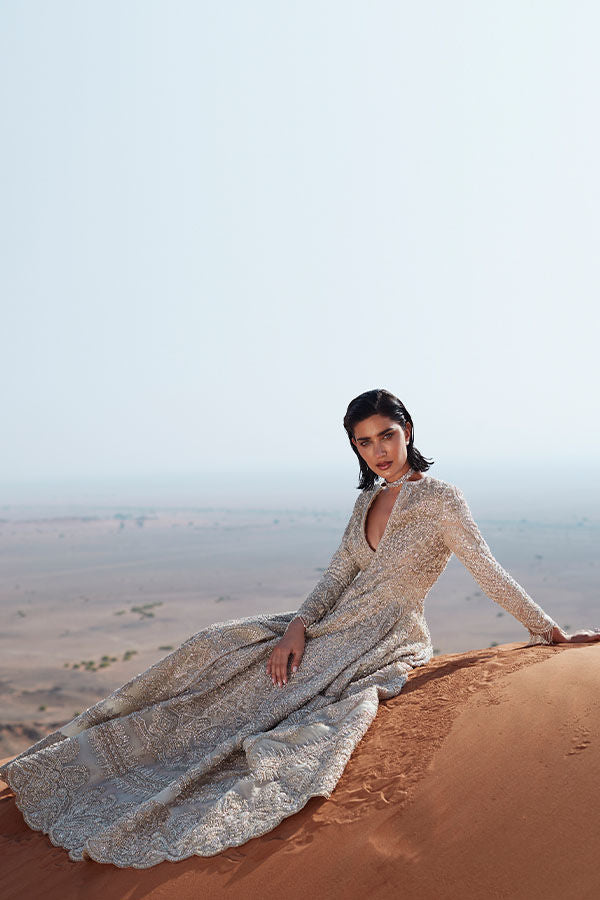 Pakistani Off-White Zardozi Net Bridal Pishwas (1-Pc) - Image 5