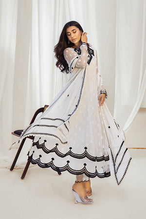 Pakistani Ivory 3D Embroidered Organza Pishwas (3-Piece) - Image 4