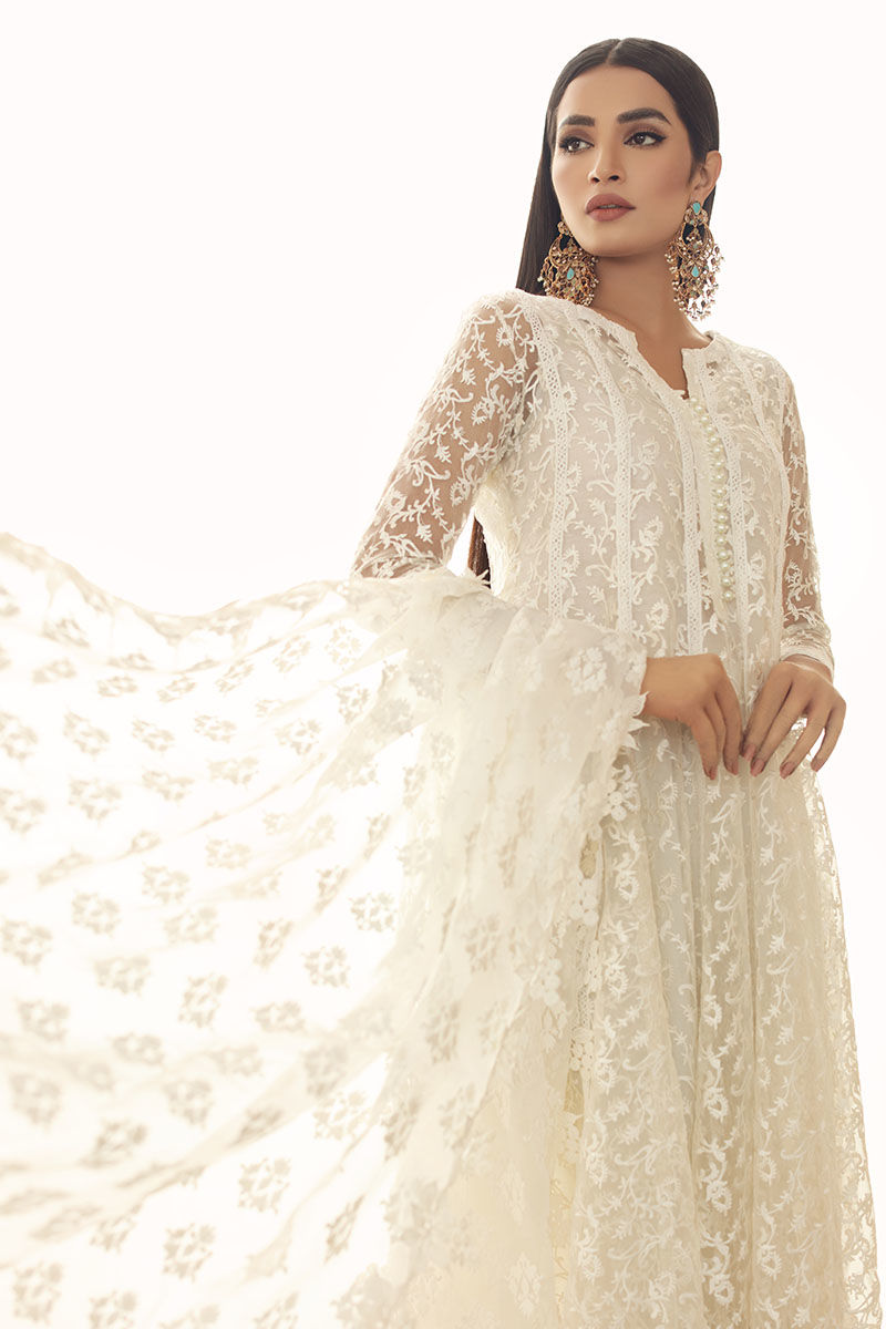 Off-White Embroidered Organza Kalidaar Pishwas (3-Piece) - Image 5