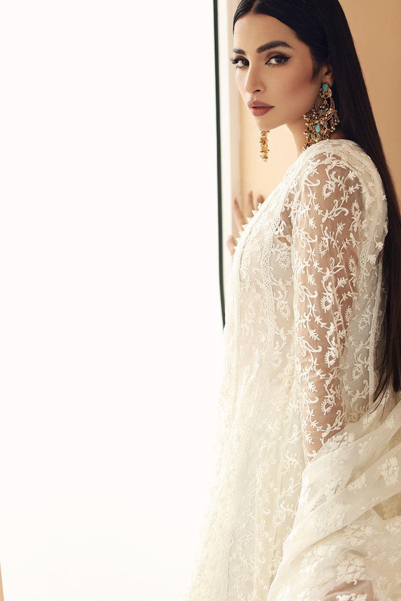 Off-White Embroidered Organza Kalidaar Pishwas (3-Piece) - Image 9