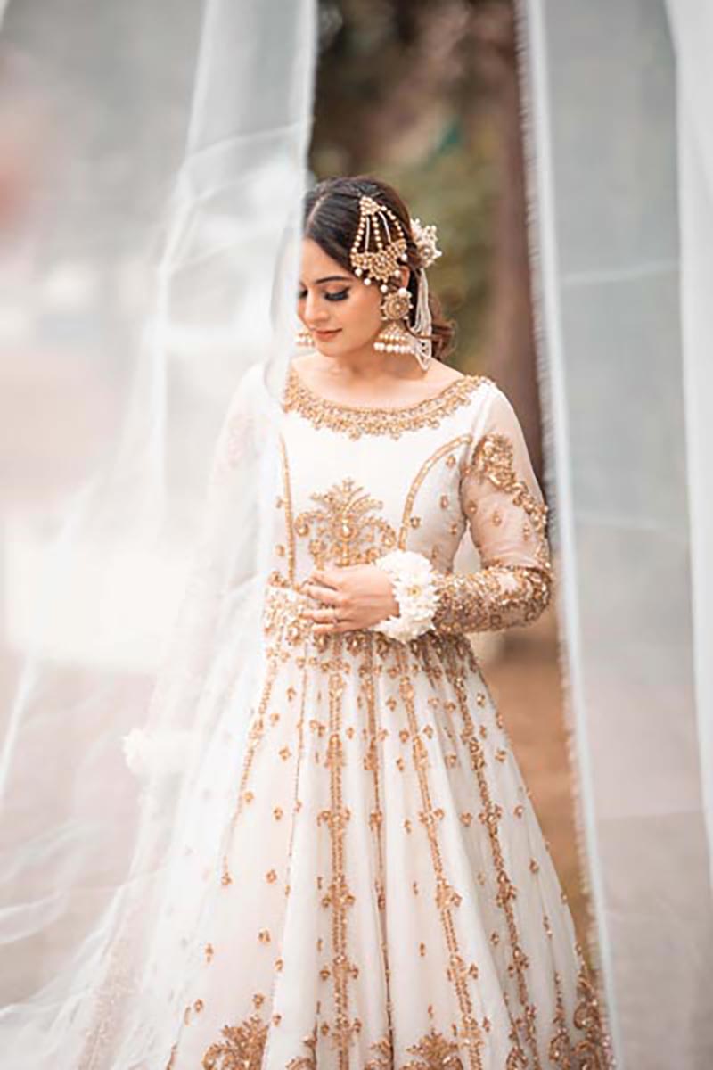 Ivory Embellished Pure Organza Pishwas (3-Piece) - Image 12