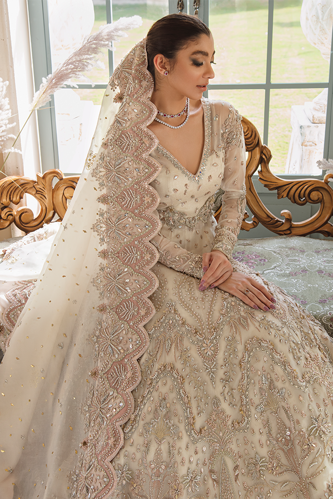 Pakistani Ivory Embroidered Organza Bridal Pishwas (3-Piece) - Image 2