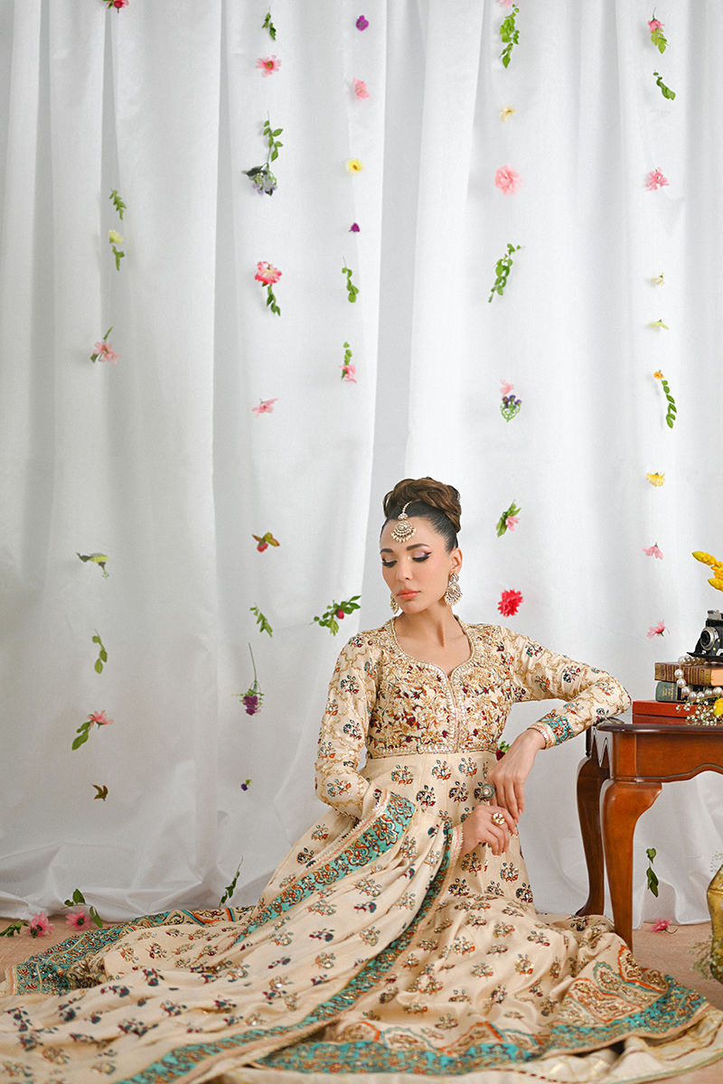 Pakistani Cream Embellished Raw Silk Kalidar Pishwas (3-Piece) - Image 5