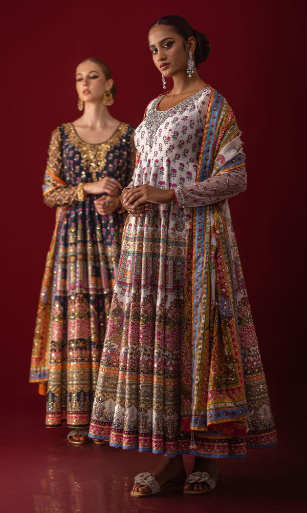 Pakistani Ivory Hand Embellished Raw Silk Pishwas (2-Piece) - Image 10