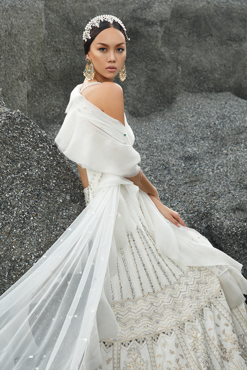 Pakistani Ivory Hand-Embellished Raw Silk Pishwas (2-Piece) - Image 2