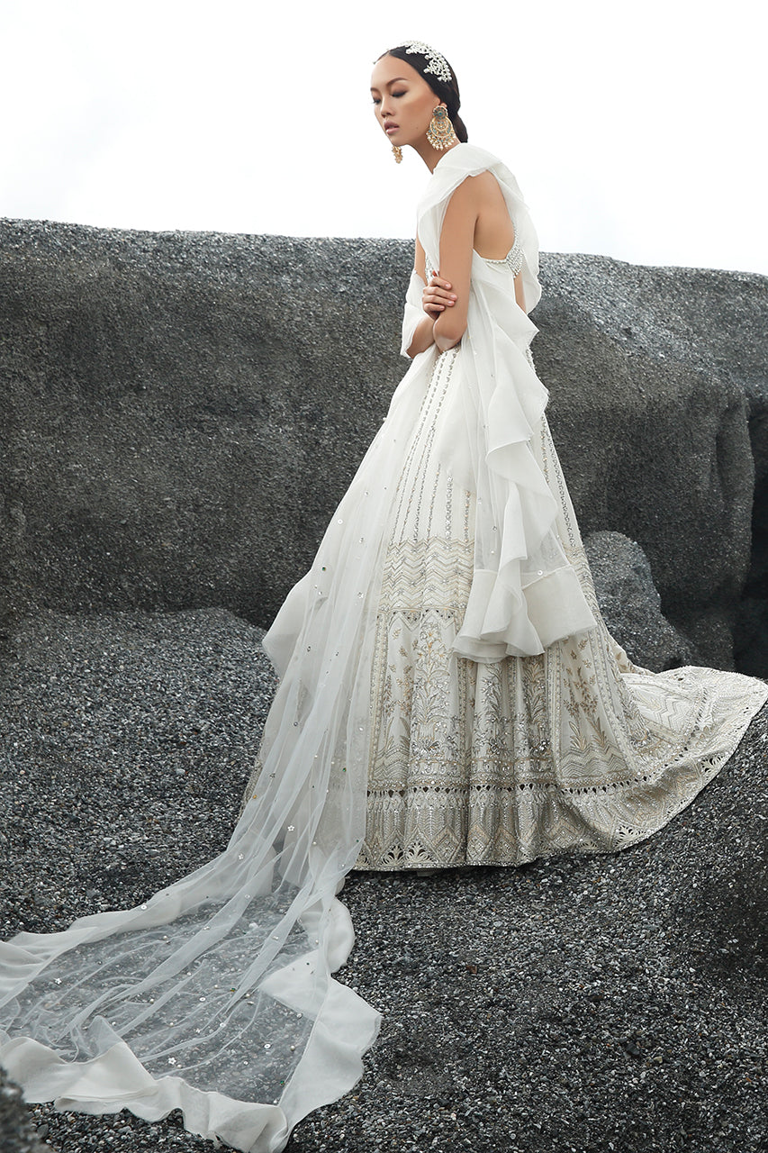 Pakistani Ivory Hand-Embellished Raw Silk Pishwas (2-Piece) - Image 4