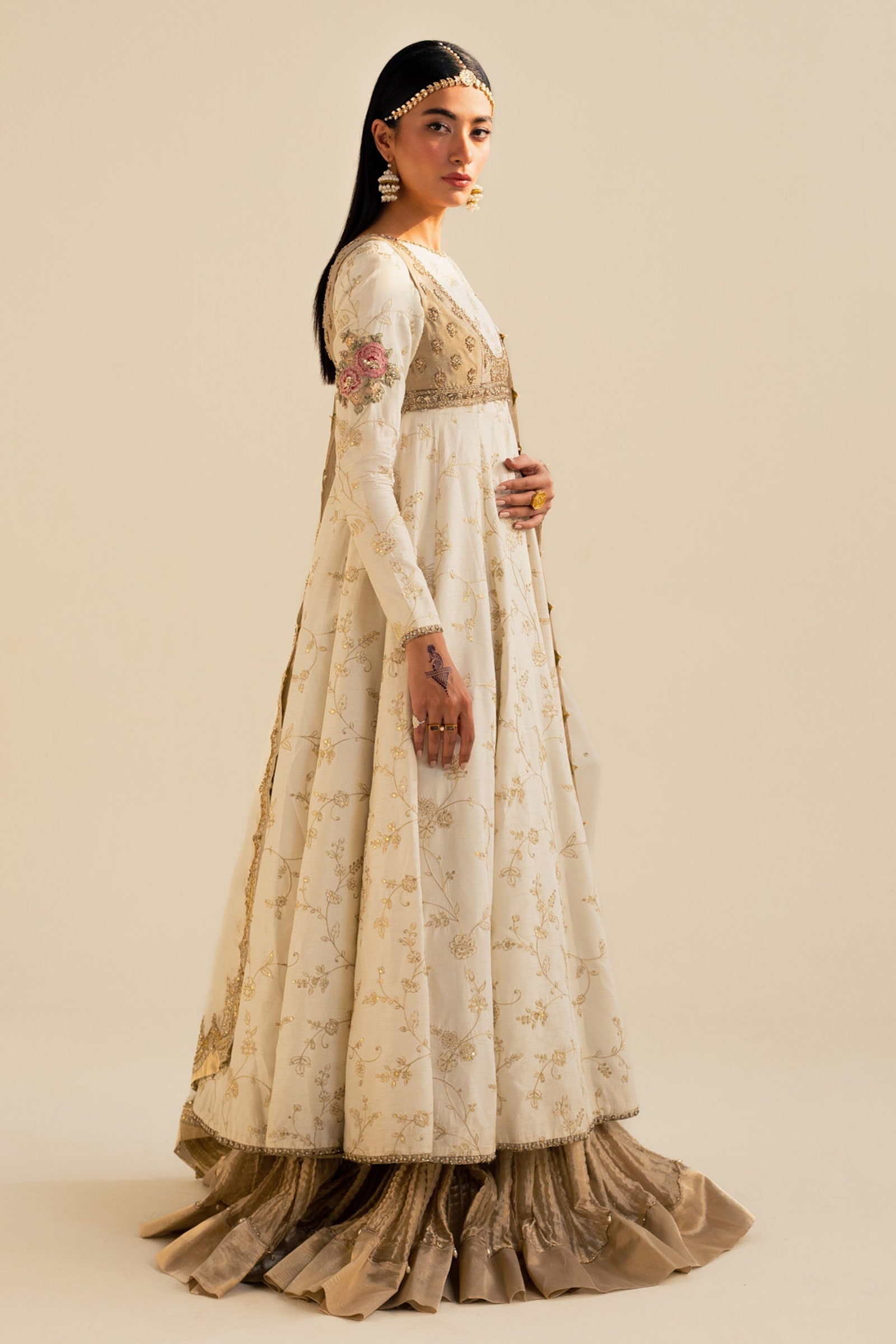 Pakistani Off-White Gold Embroidered Raw Silk Pishwas (3-Piece) - Image 4