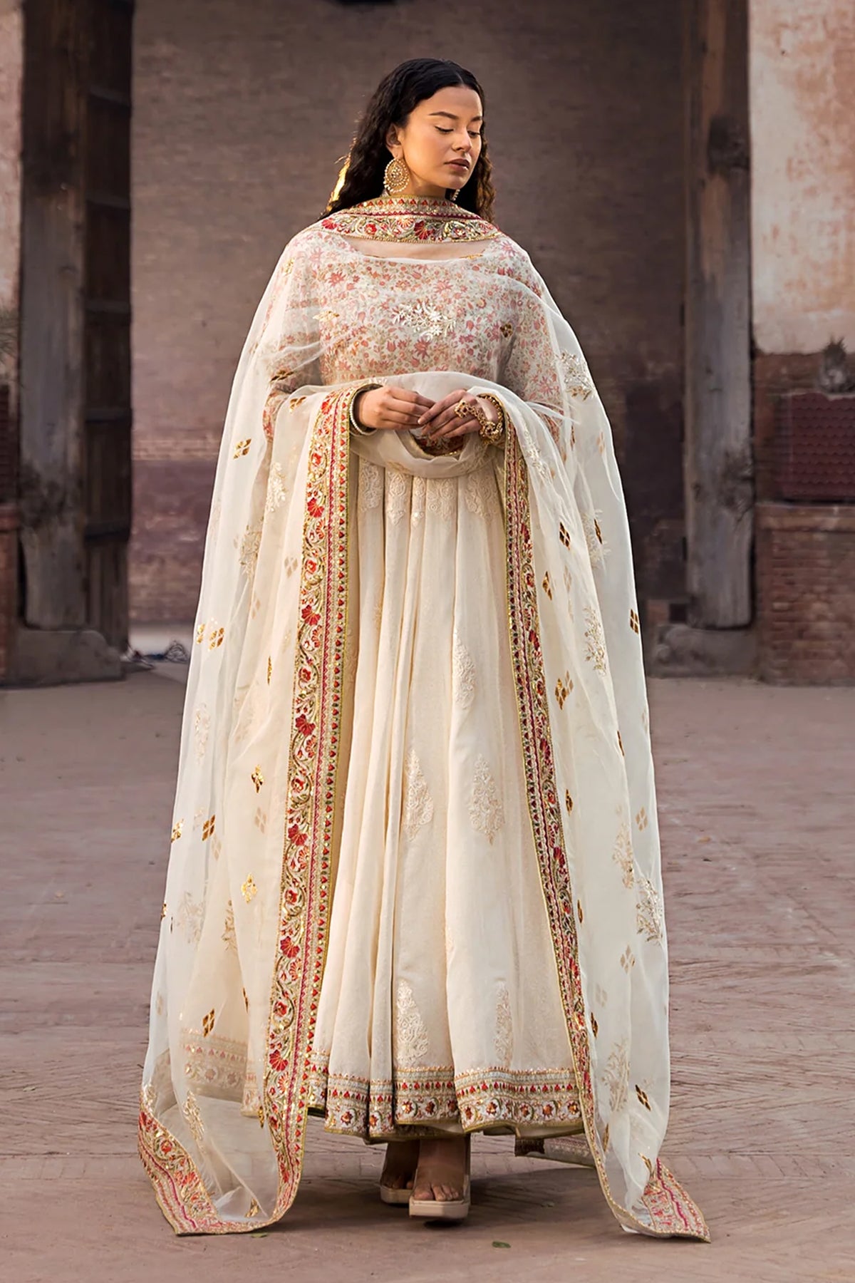 Pakistani Off-White Embroidered Silk-Blend Kalidaar Pishwas (3-Piece) - Image 1