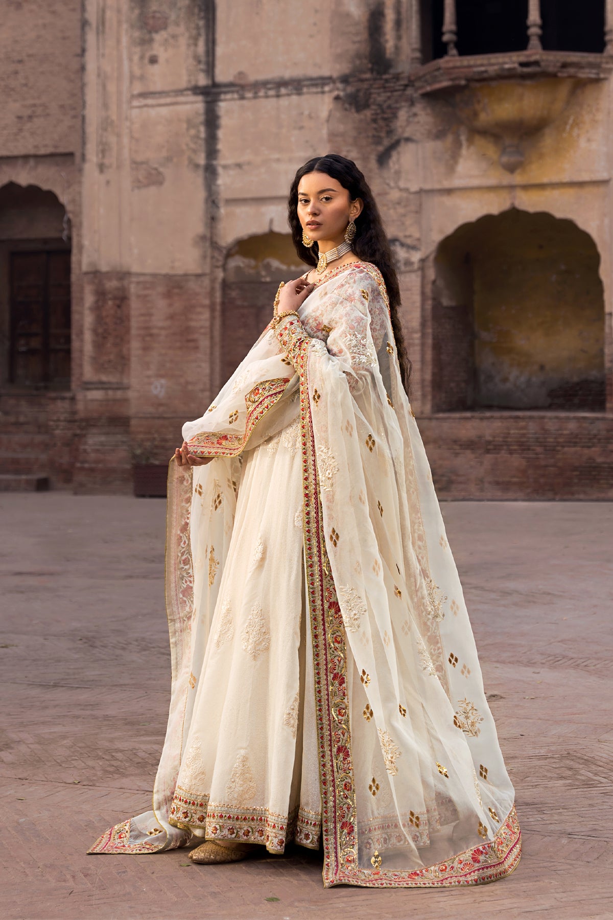 Pakistani Off-White Embroidered Silk-Blend Kalidaar Pishwas (3-Piece) - Image 2