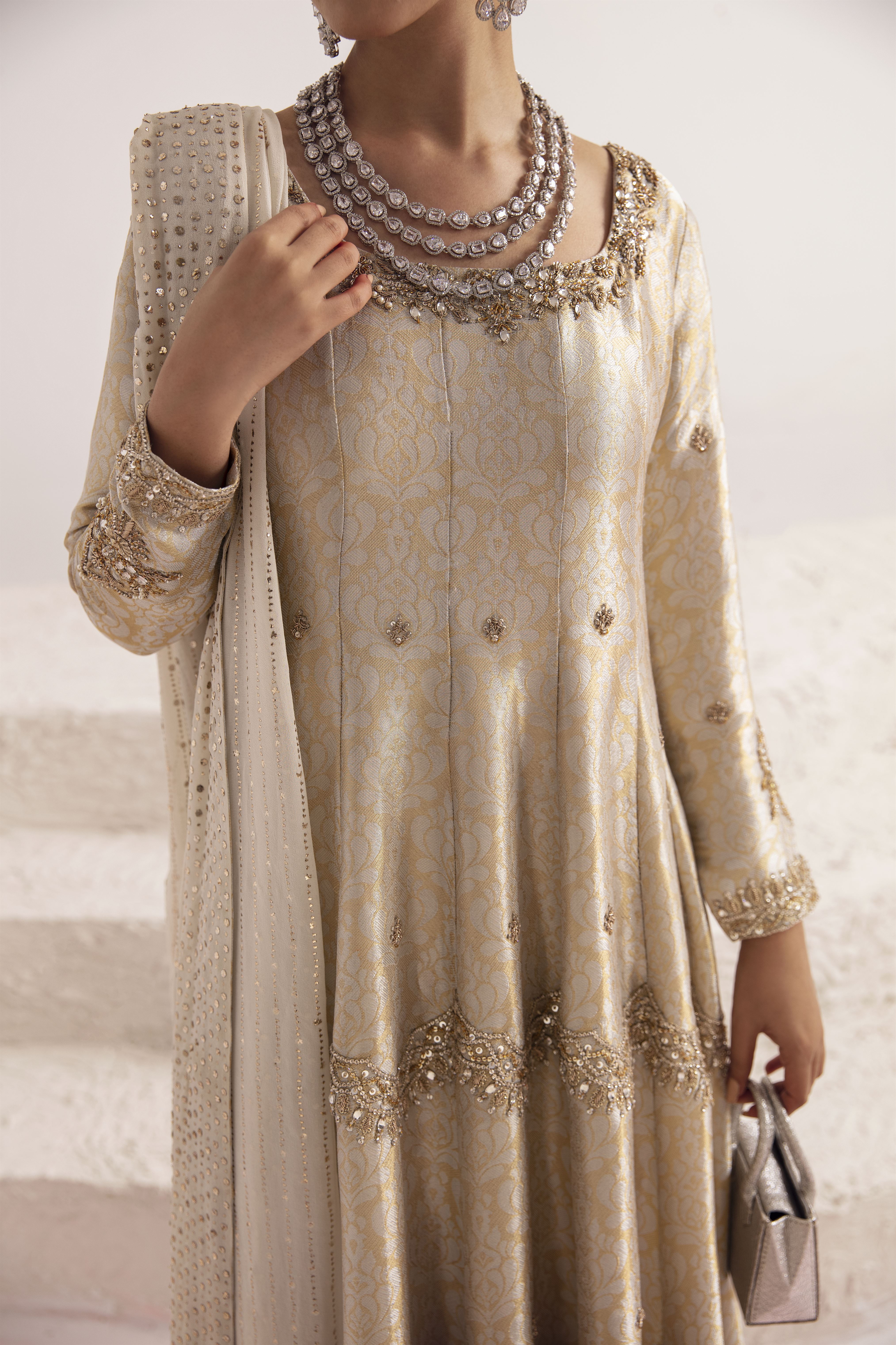 Antique White Zardozi Silk Jamawar Pishwas (3-Piece) - Image 4