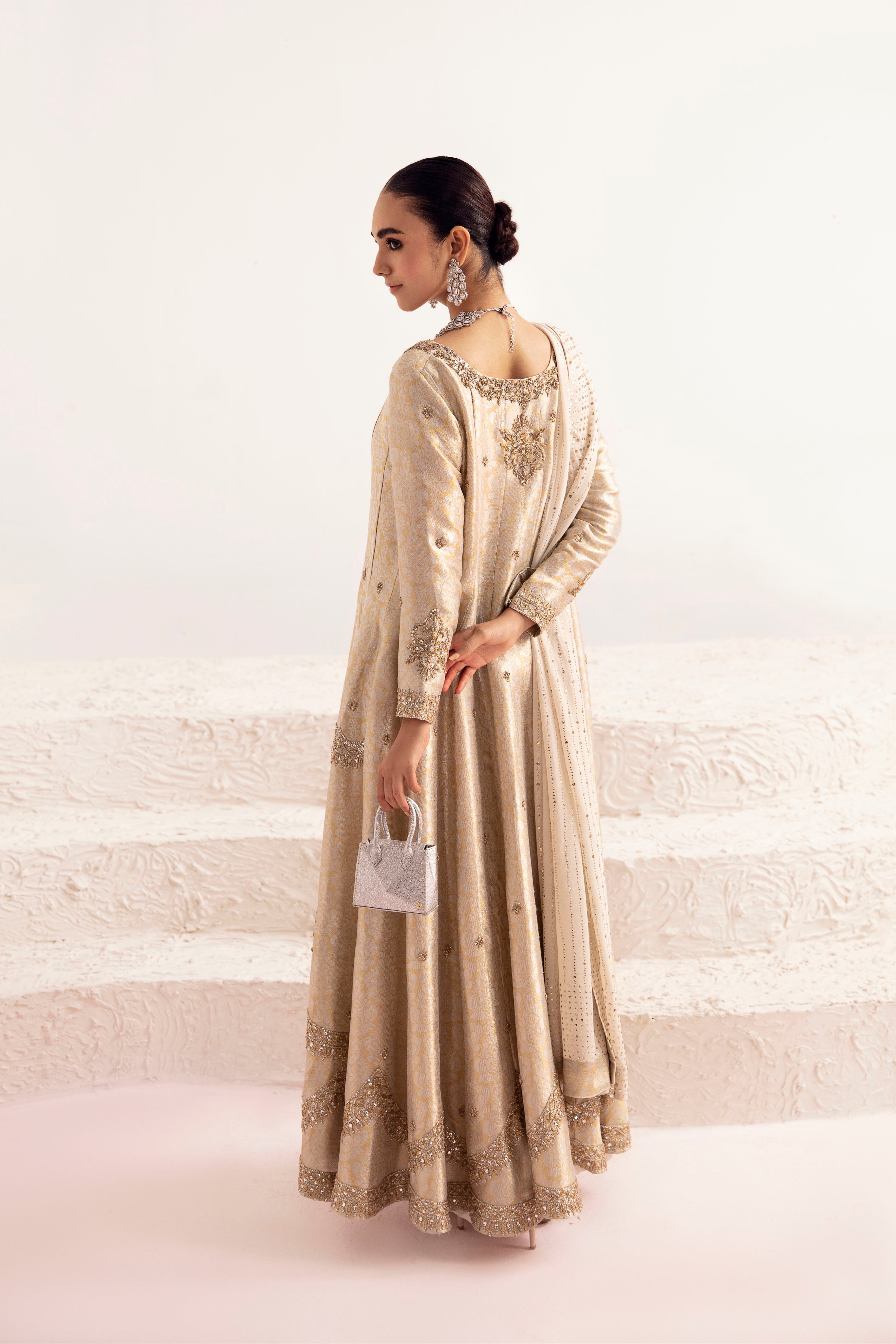 Antique White Zardozi Silk Jamawar Pishwas (3-Piece) - Image 5