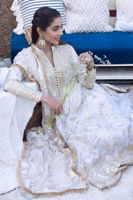 Pakistani Off-White Ari Embroidered Zari Cotton Net Pishwas (3-Piece) - Image 4