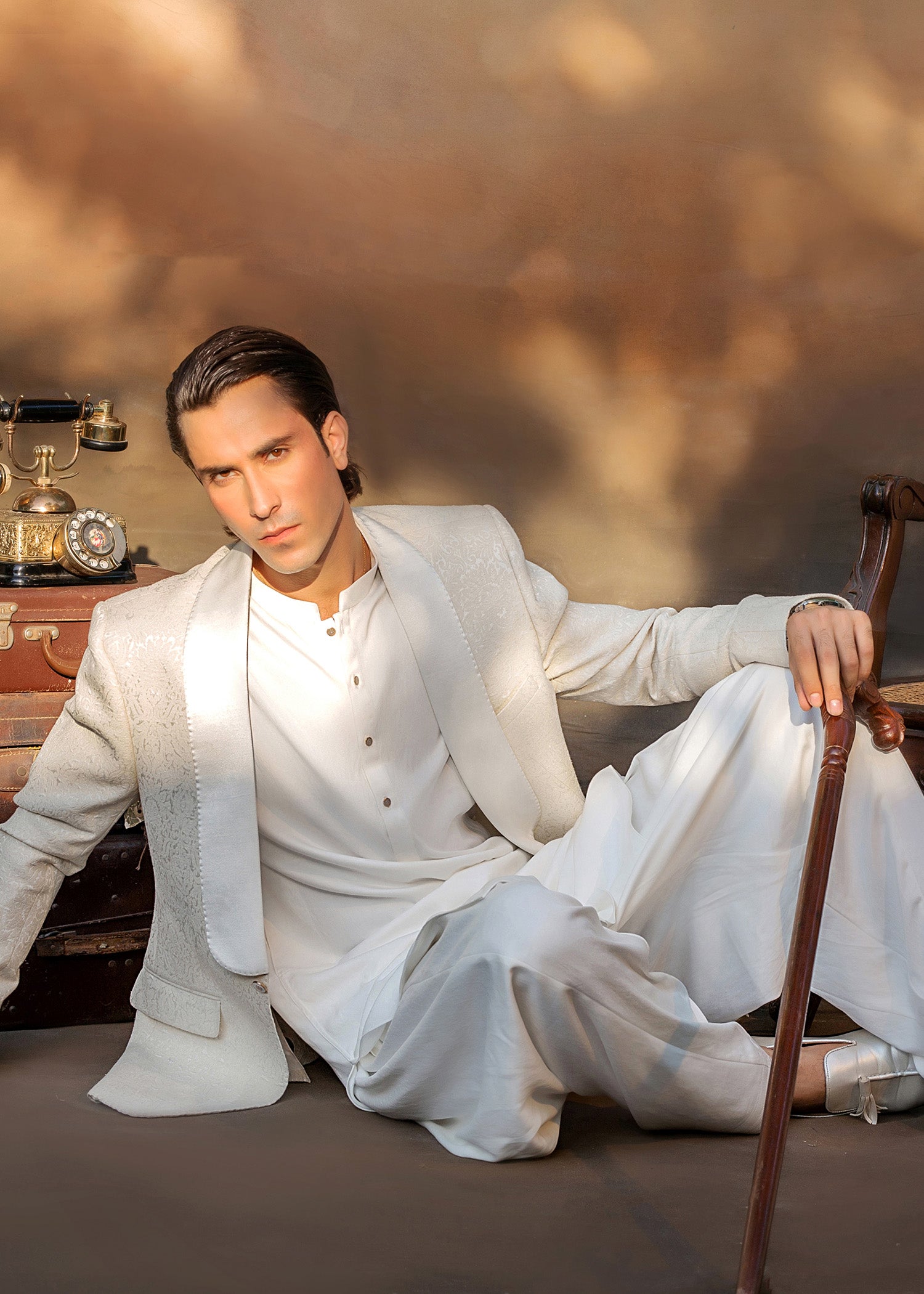 Ivory White Khaddar Prince Coat Kurta Set (3-Piece) - Image 4