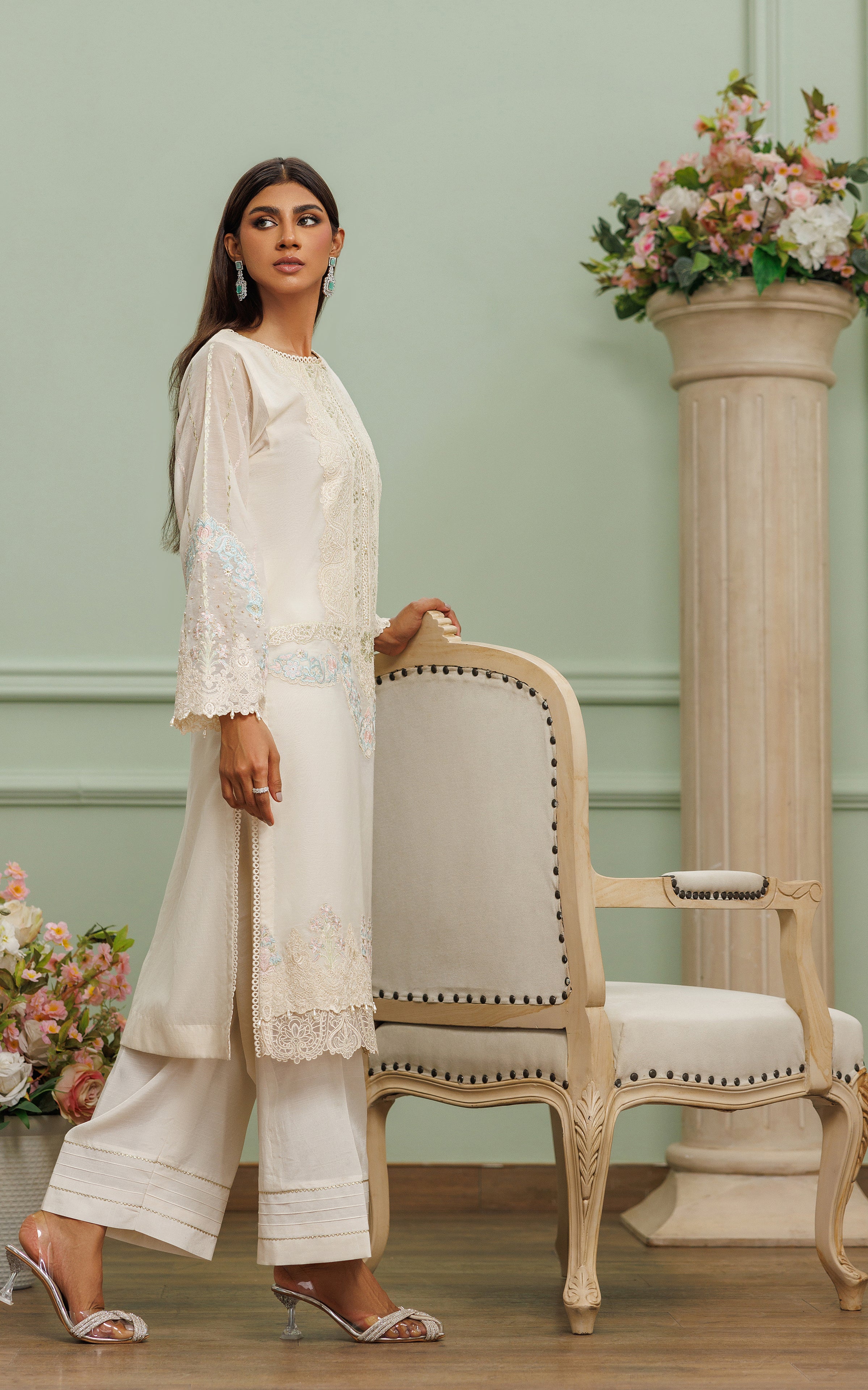 Ivory Embroidered Chanderi 2-Piece Suit - Image 4