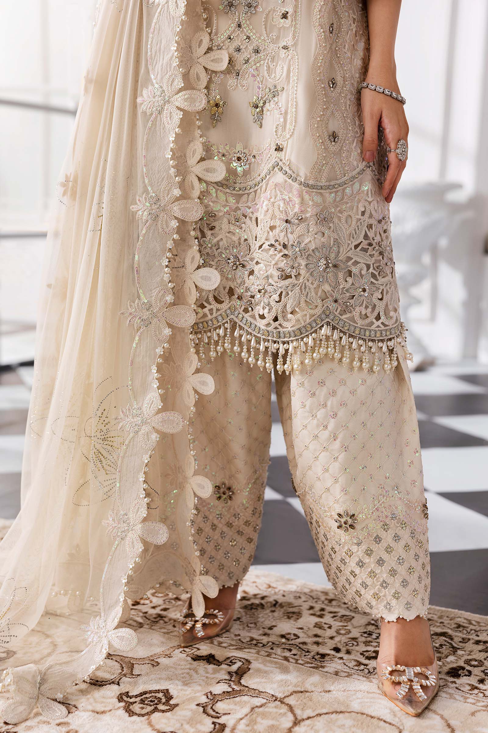 Off-White Embroidered Chiffon & Organza 3-Piece Suit - Image 13