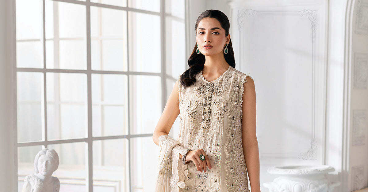 Off-White Embroidered Chiffon & Organza 3-Piece Suit - Image 19