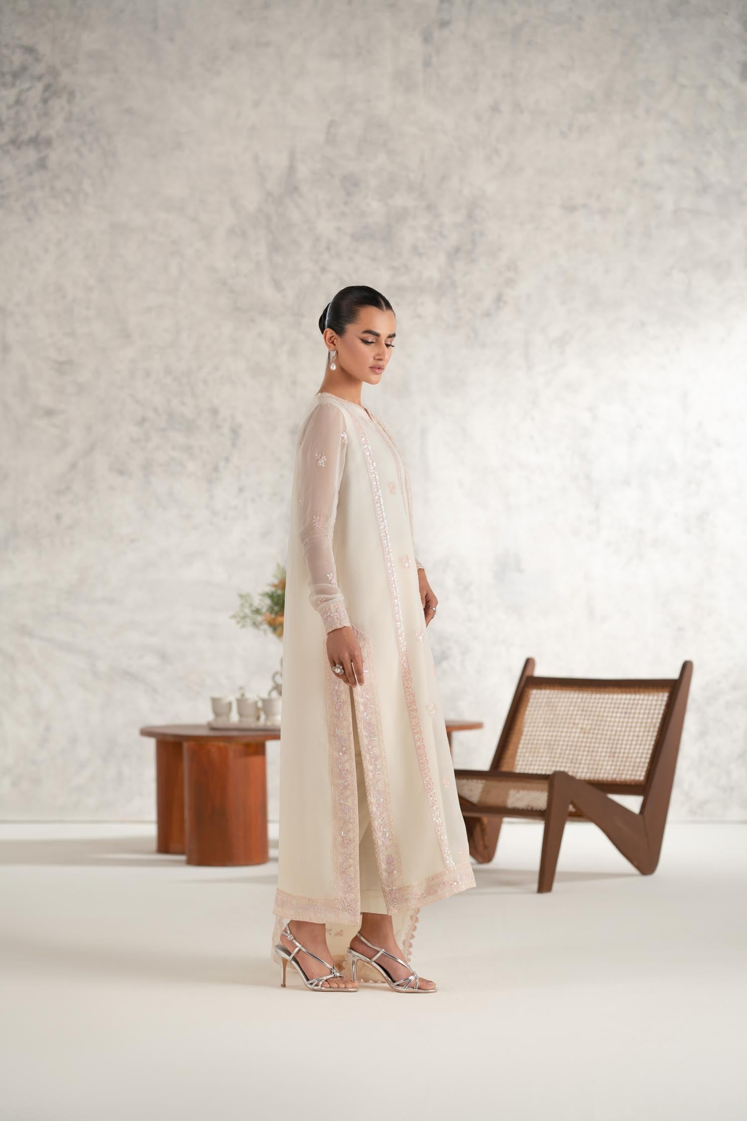 Pakistani Ivory Embroidered Chiffon Salwar Kameez (3-Piece) - Image 3