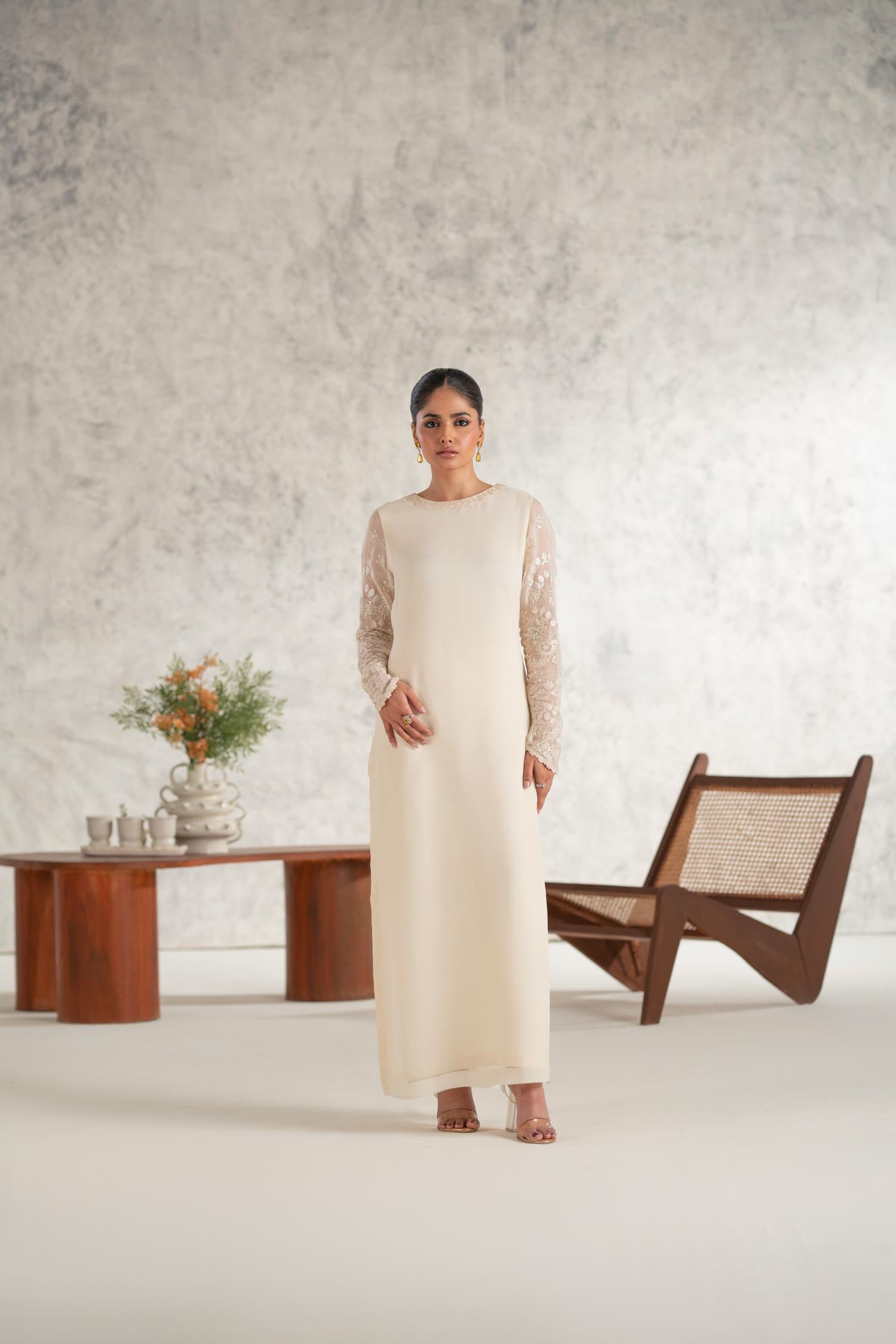 Ivory Embroidered Chiffon Salwar Kameez (3-Piece) - Image 7