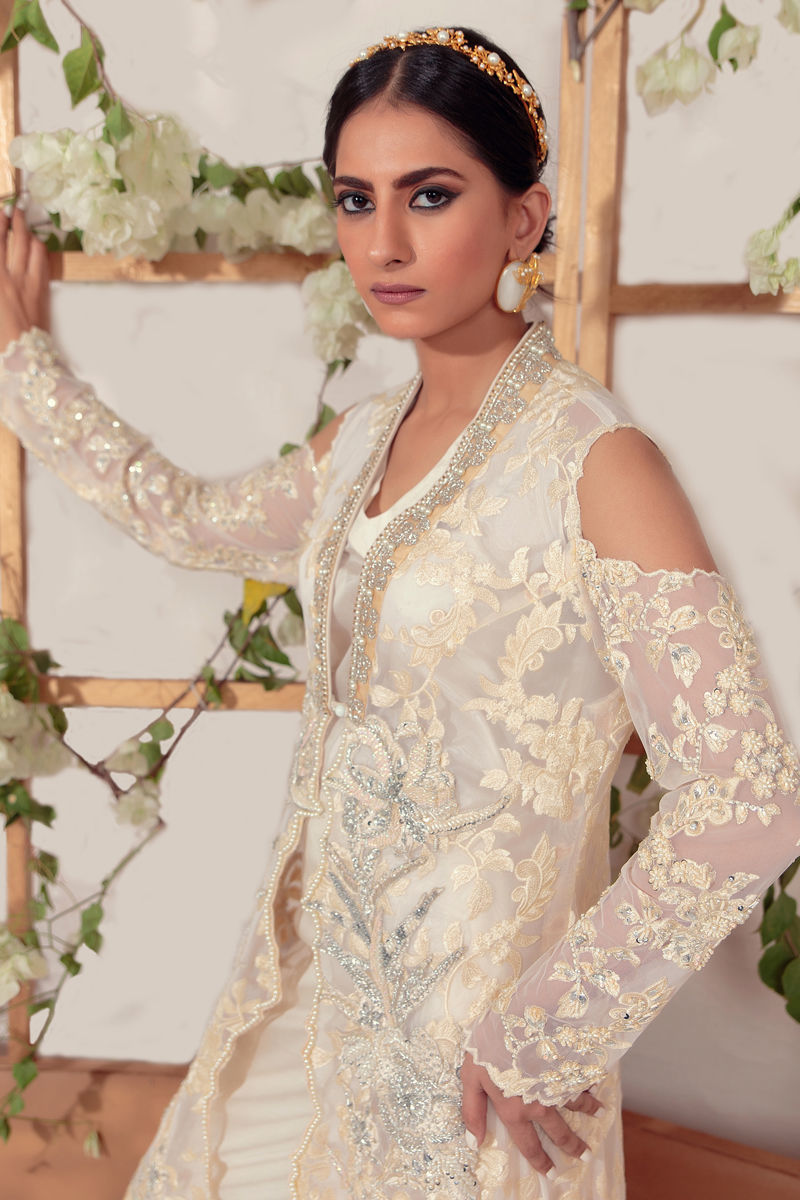 Ivory Zardozi Embroidered Chiffon Salwar Kameez (2-Piece) - Image 4