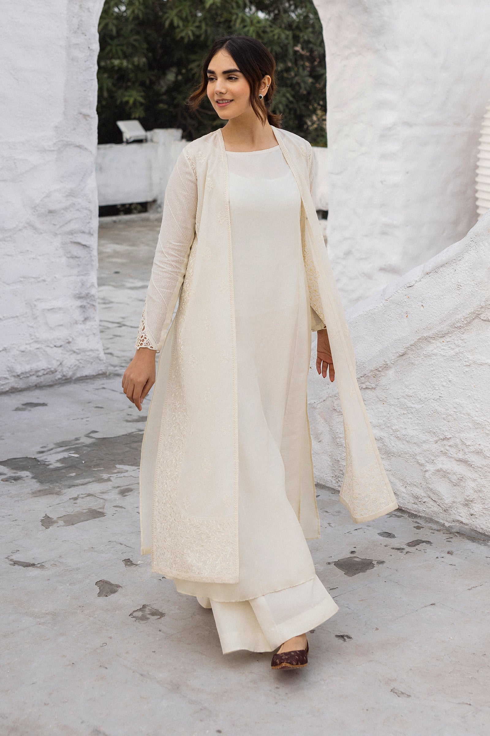 Ivory Embroidered Cotton Karandi Jacket Set (3-Piece) - Image 4