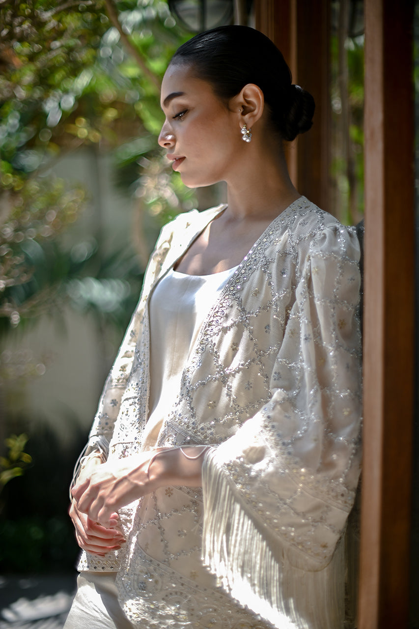 Ivory Embellished Cotton Net Jacket Set (3-Piece) - Image 4