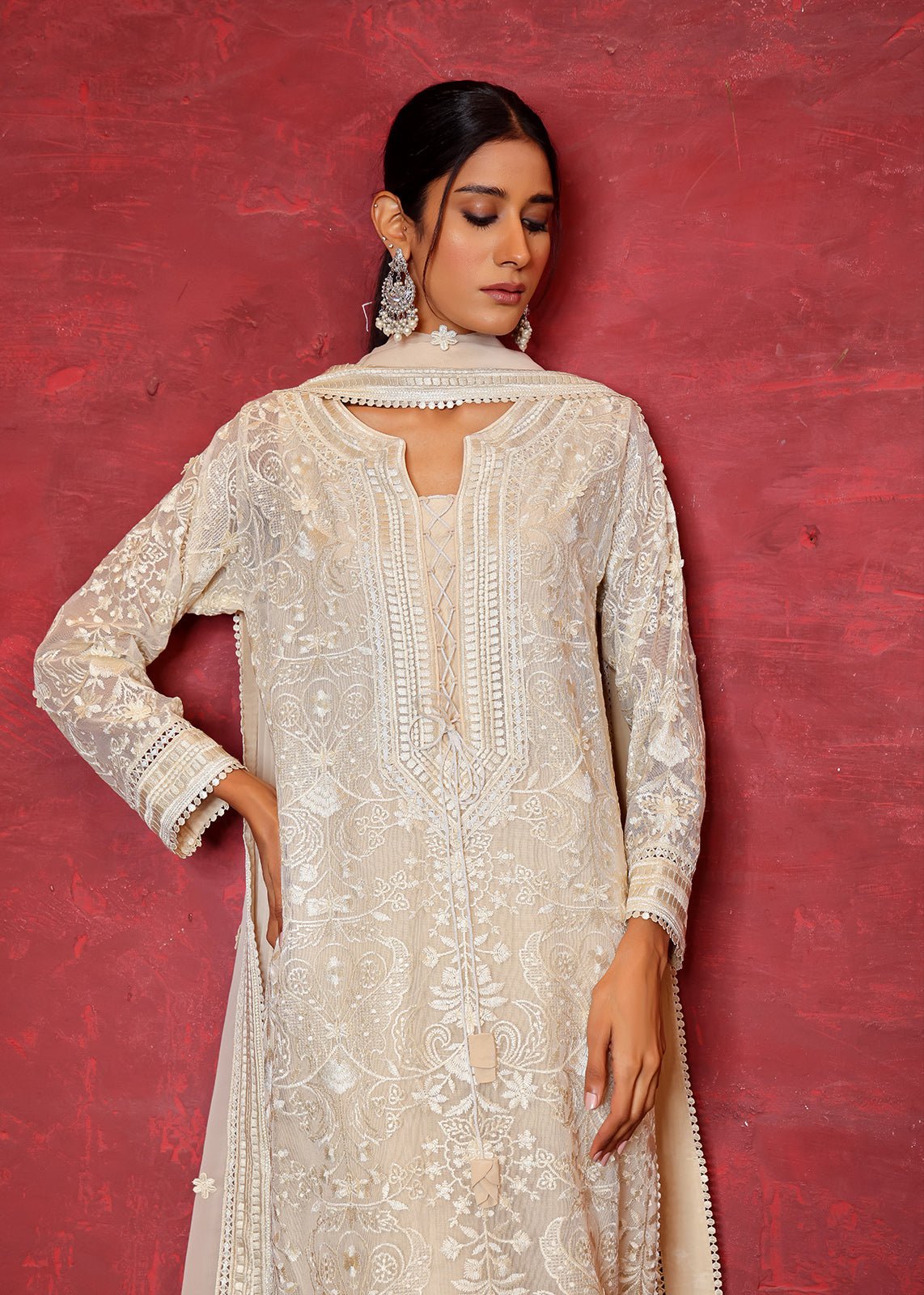 Off-White Chikan Embroidered Cotton Net Kurta (3-Piece) - Image 2
