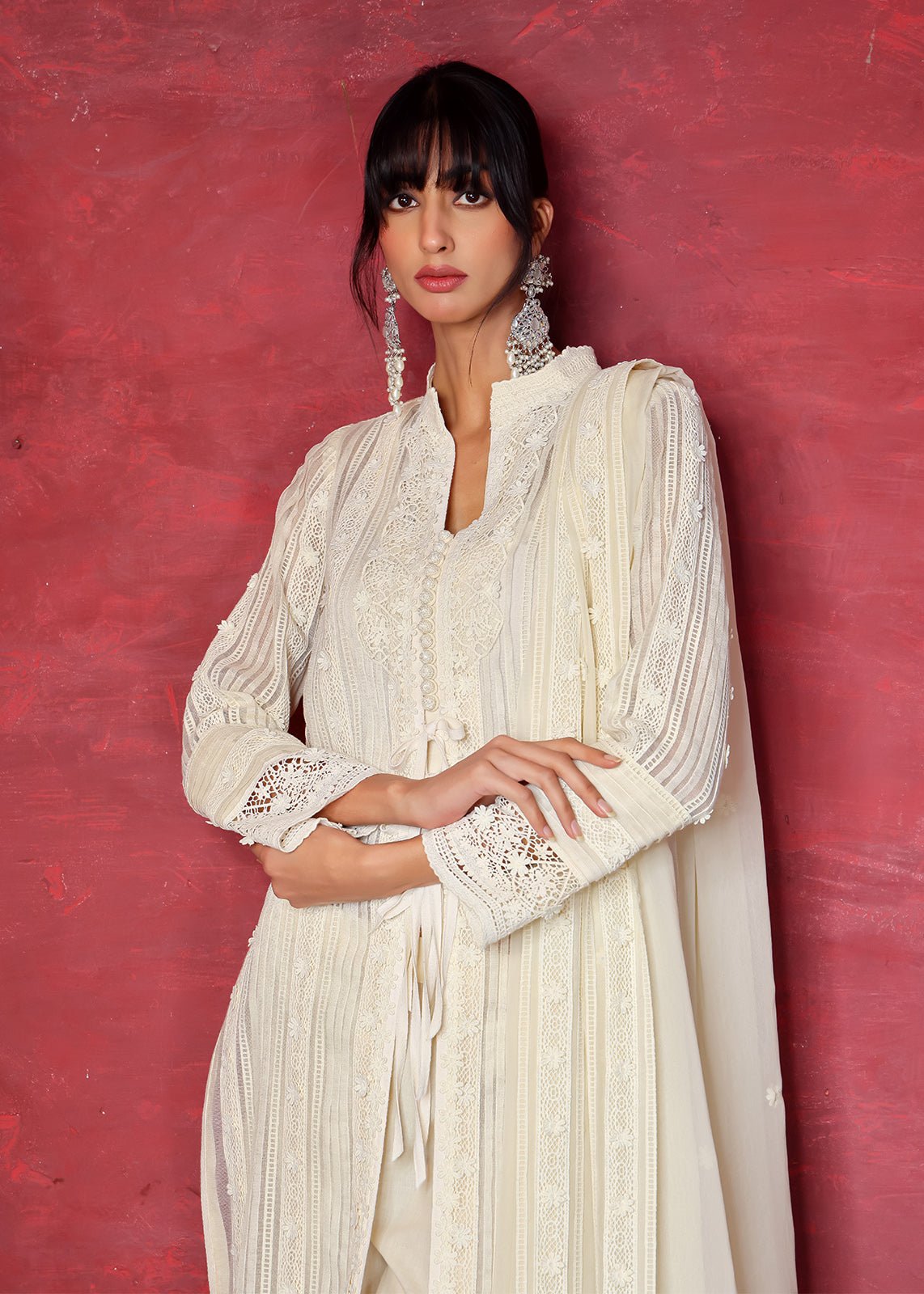 Pakistani Off White Lace Cotton Net Salwar Kameez (3-Piece) - Image 2