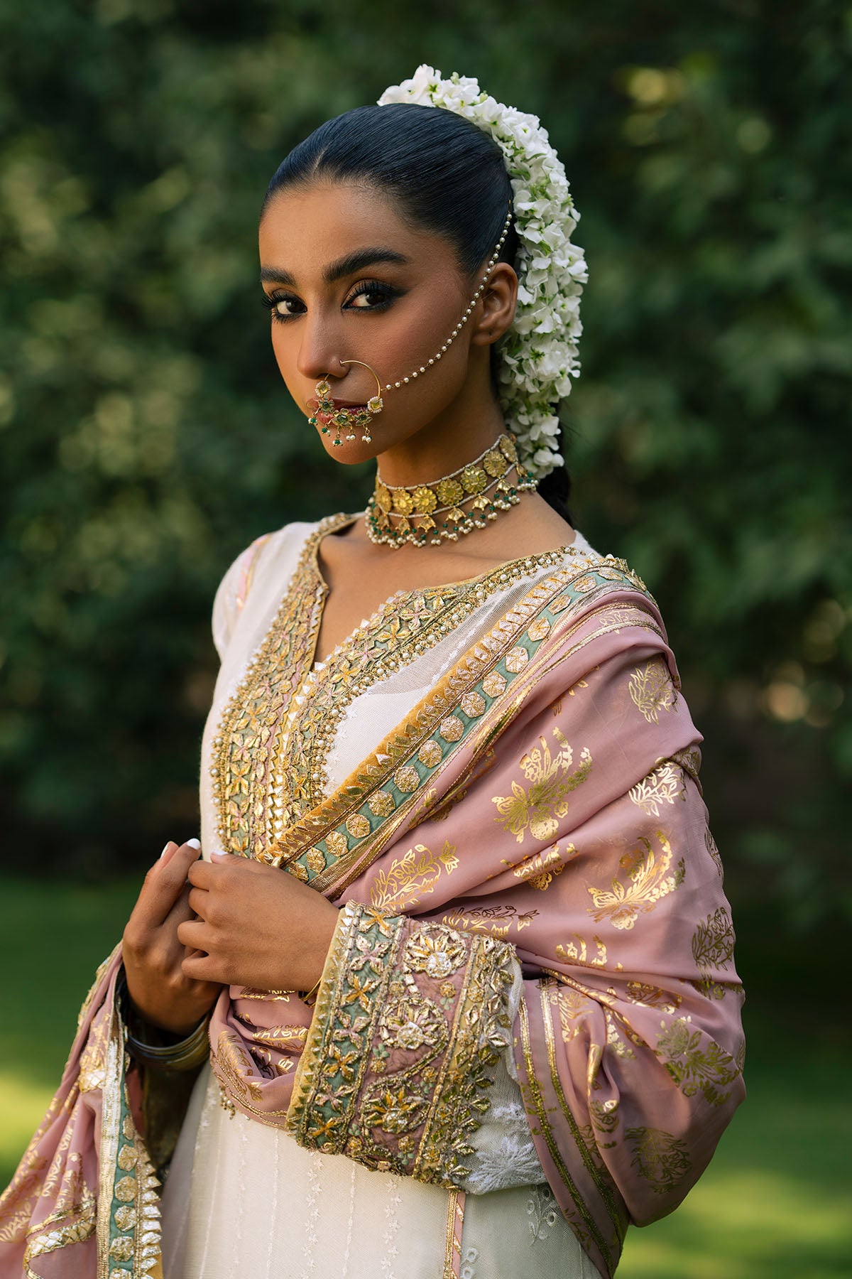 Off-White Resham & Gota Cotton Net Salwar Kameez (2-Piece) - Image 2