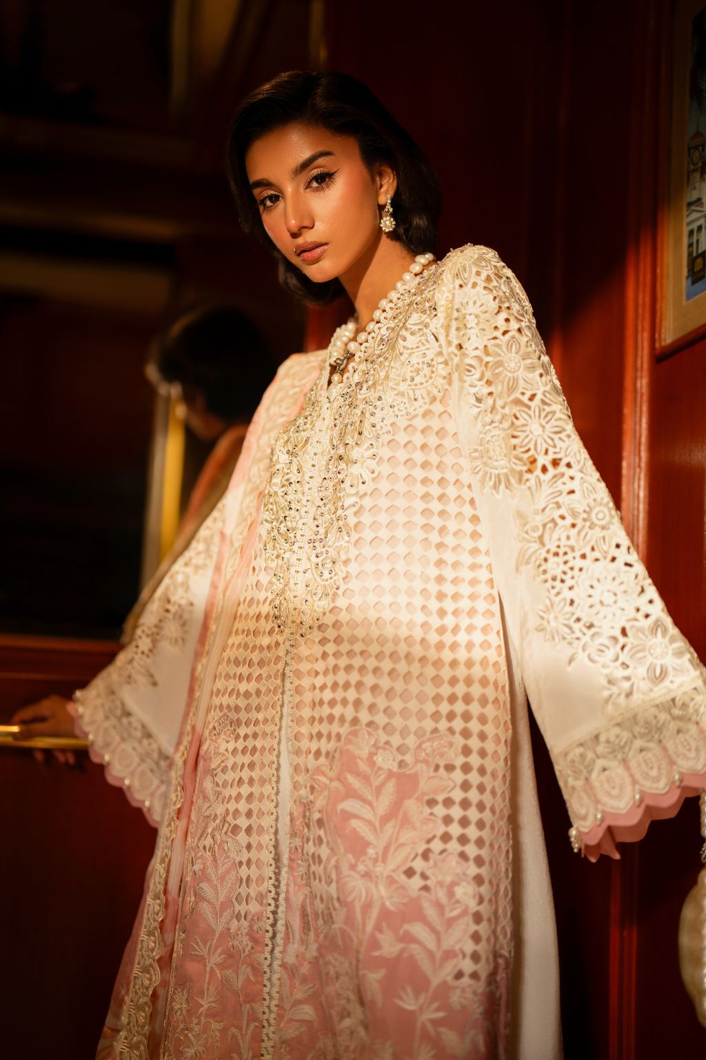 Off-White Cutwork Embroidered Cotton-Silk Salwar Kameez (3-Piece) - Image 3