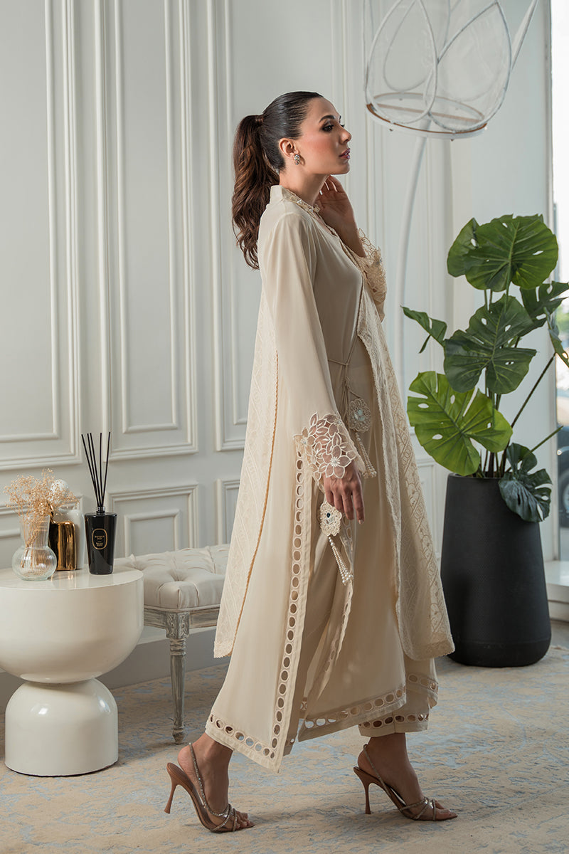 Off-White Embroidered Pure Crepe Salwar Kameez (3-Piece) - Image 4