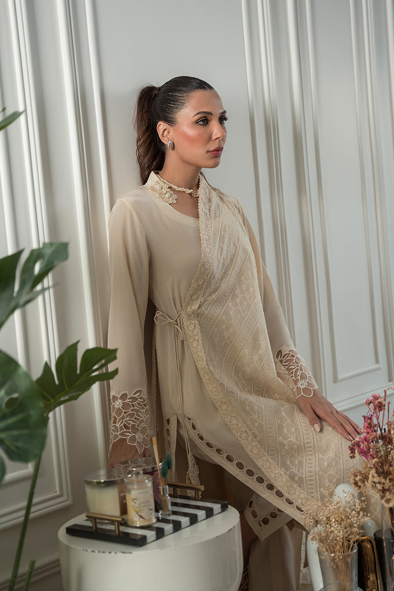 Off-White Embroidered Pure Crepe Salwar Kameez (3-Piece) - Image 9