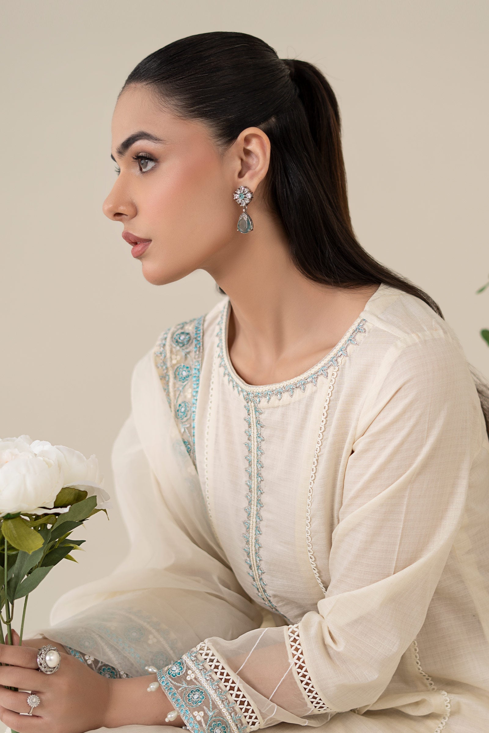 Off-White Embroidered Dobby Salwar Kameez (3-Piece) - Image 2