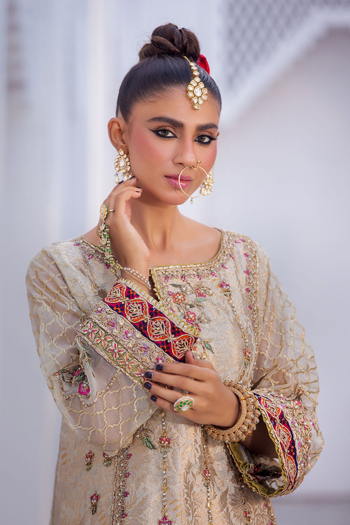 Pakistani Off-White Gota Resham Jamawar Salwar Kameez (3-Piece) - Image 2