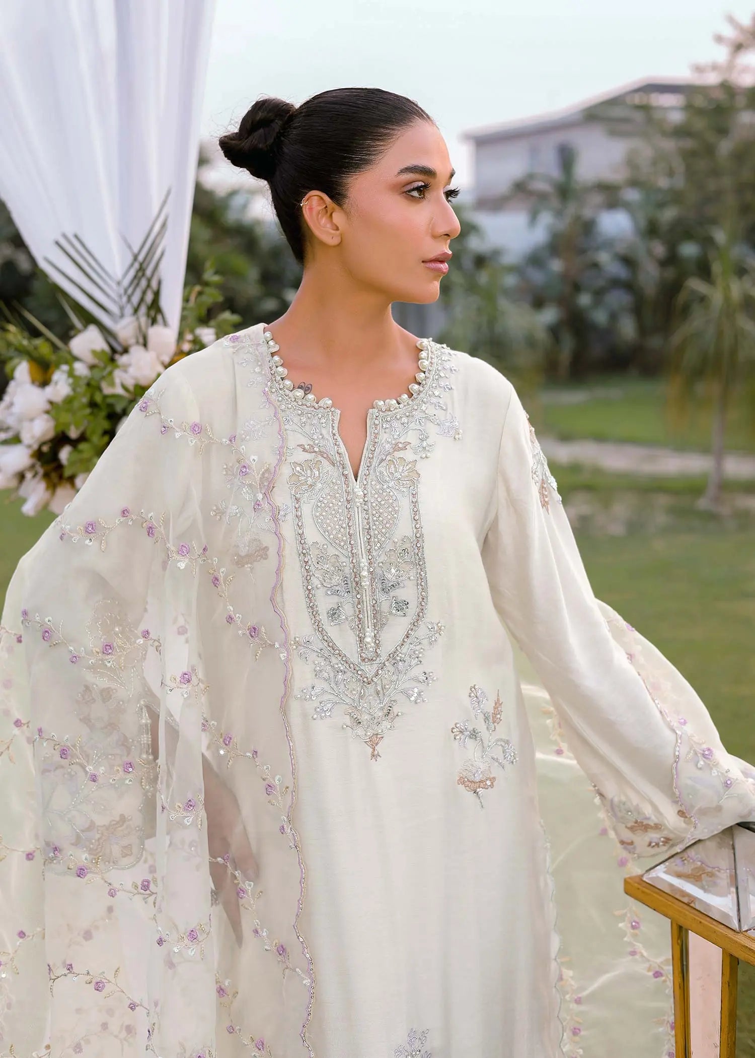 Pakistani Ivory Appliqué Khadi Silk Salwar Kameez (3-Piece) - Image 4