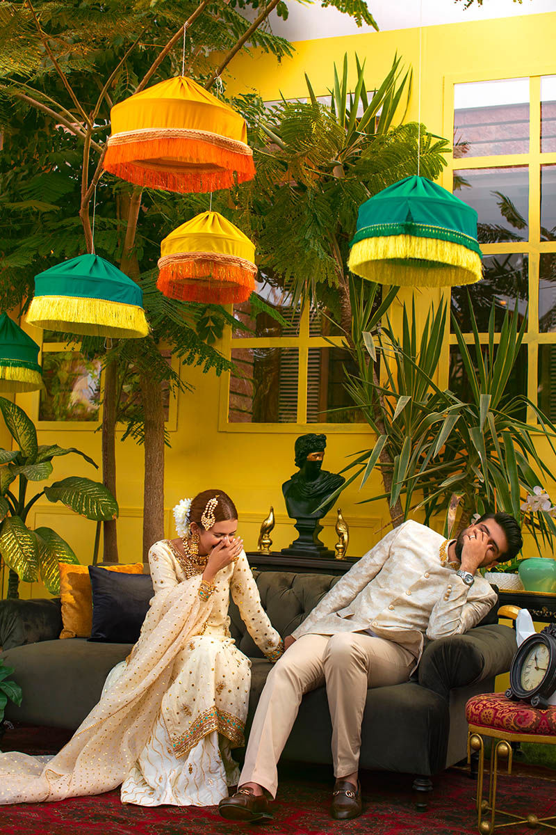 Ivory Kamdani Lawn Salwar Kameez (3-Piece) - Image 5