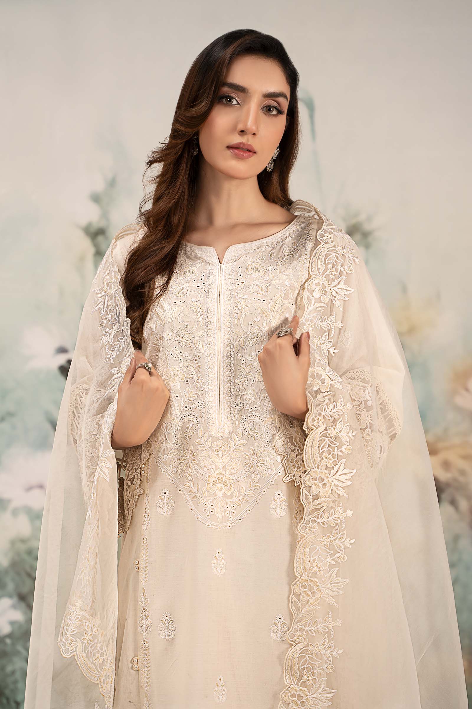 Off-White Embroidered Lawn 3-Piece Suit - Image 4