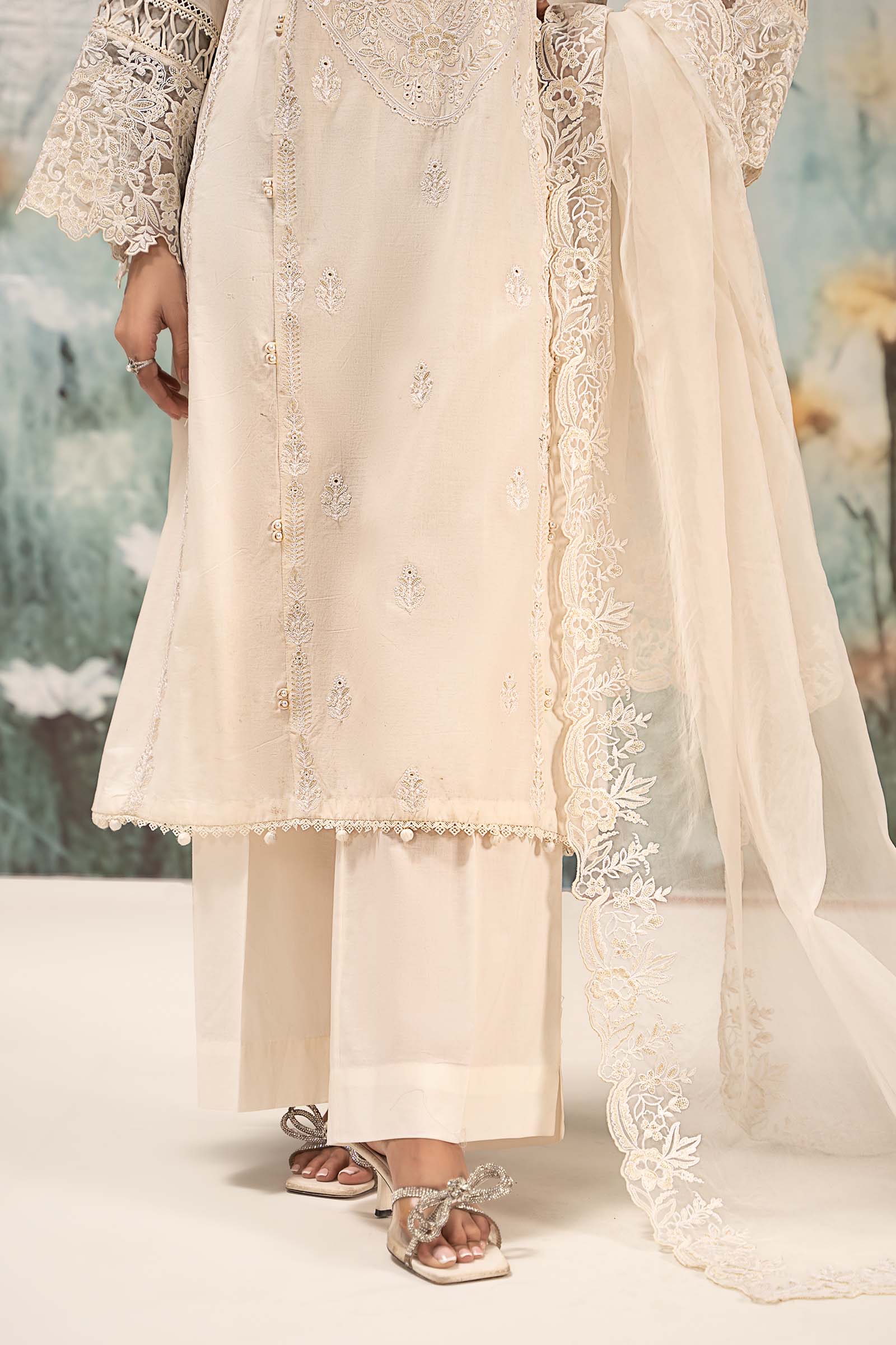 Off-White Embroidered Lawn 3-Piece Suit - Image 5