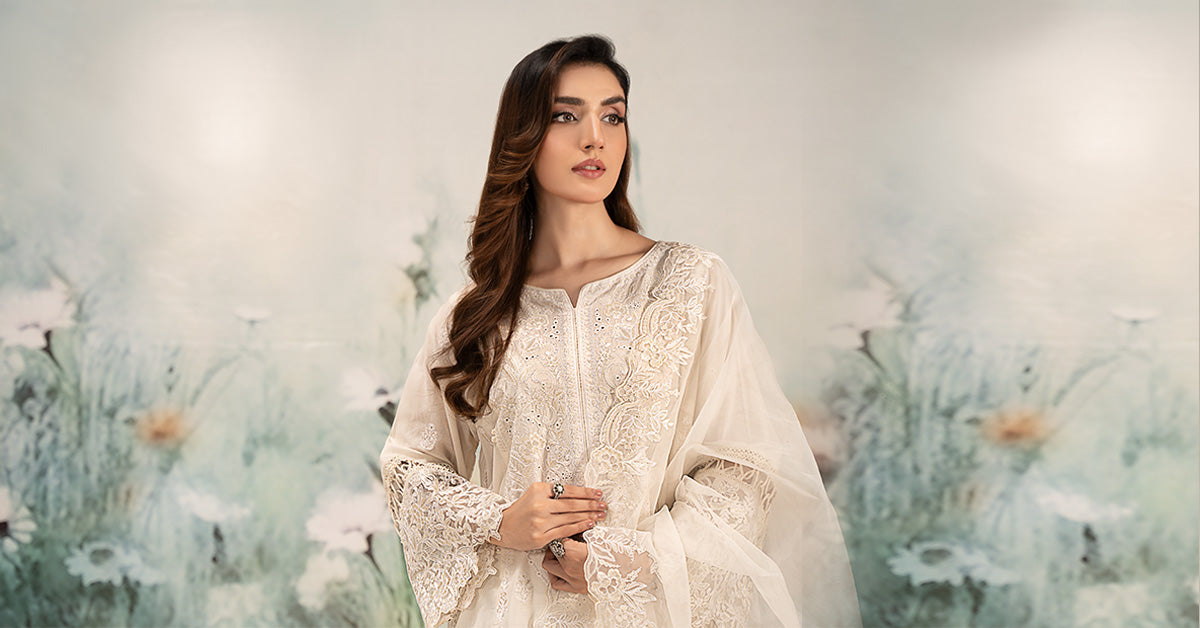 Off-White Embroidered Lawn 3-Piece Suit - Image 8