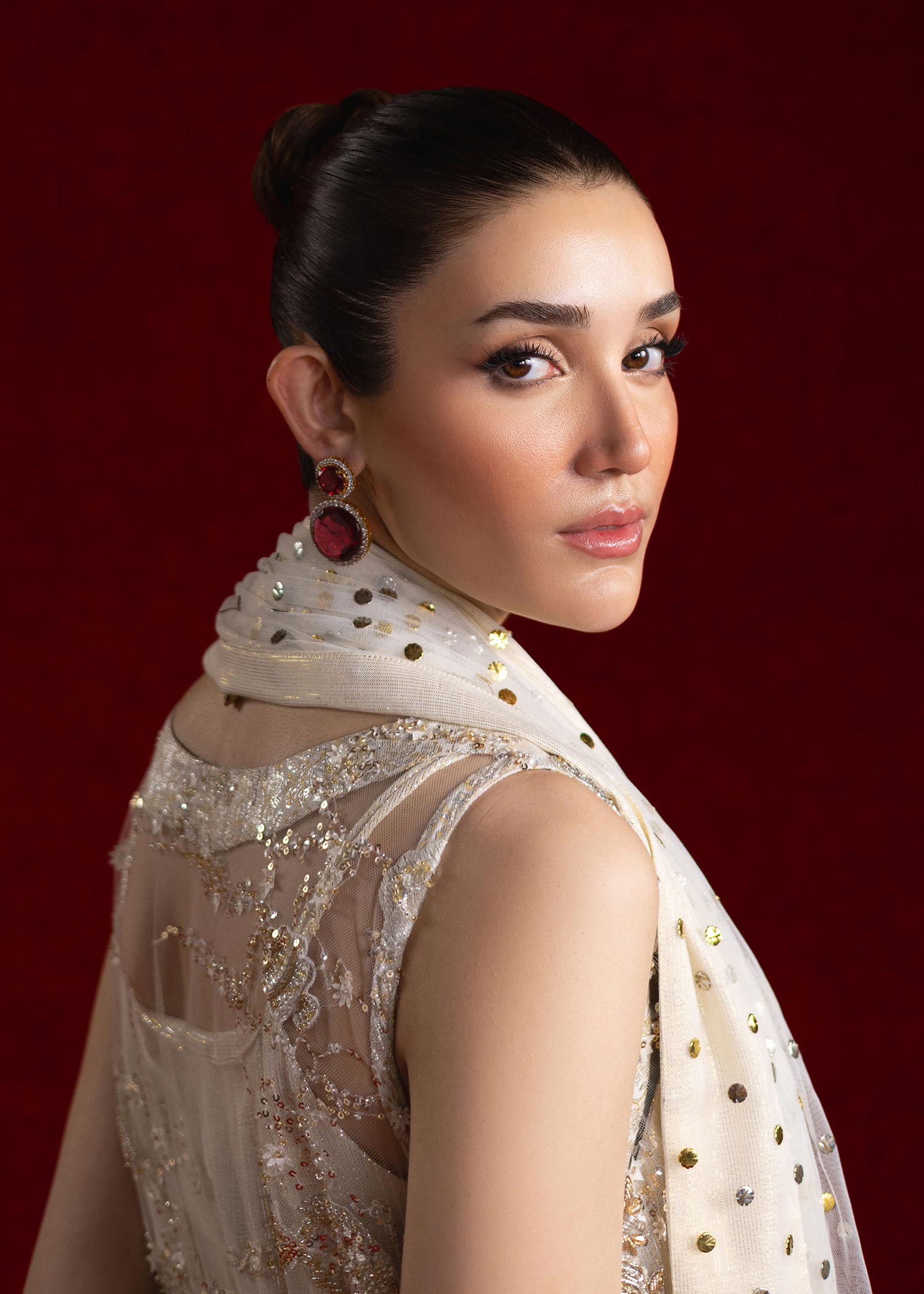 Ivory Hand-Embellished Net Salwar Kameez (3-Piece) - Image 4